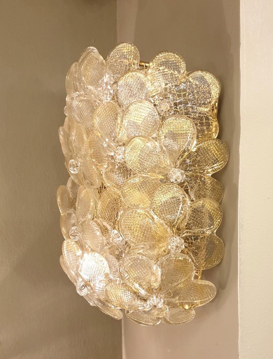 Mid-Century Modern Neoclassical Murano Glass Gold Flower Sconces, Barovier Italy In Excellent Condition In Dallas, TX
