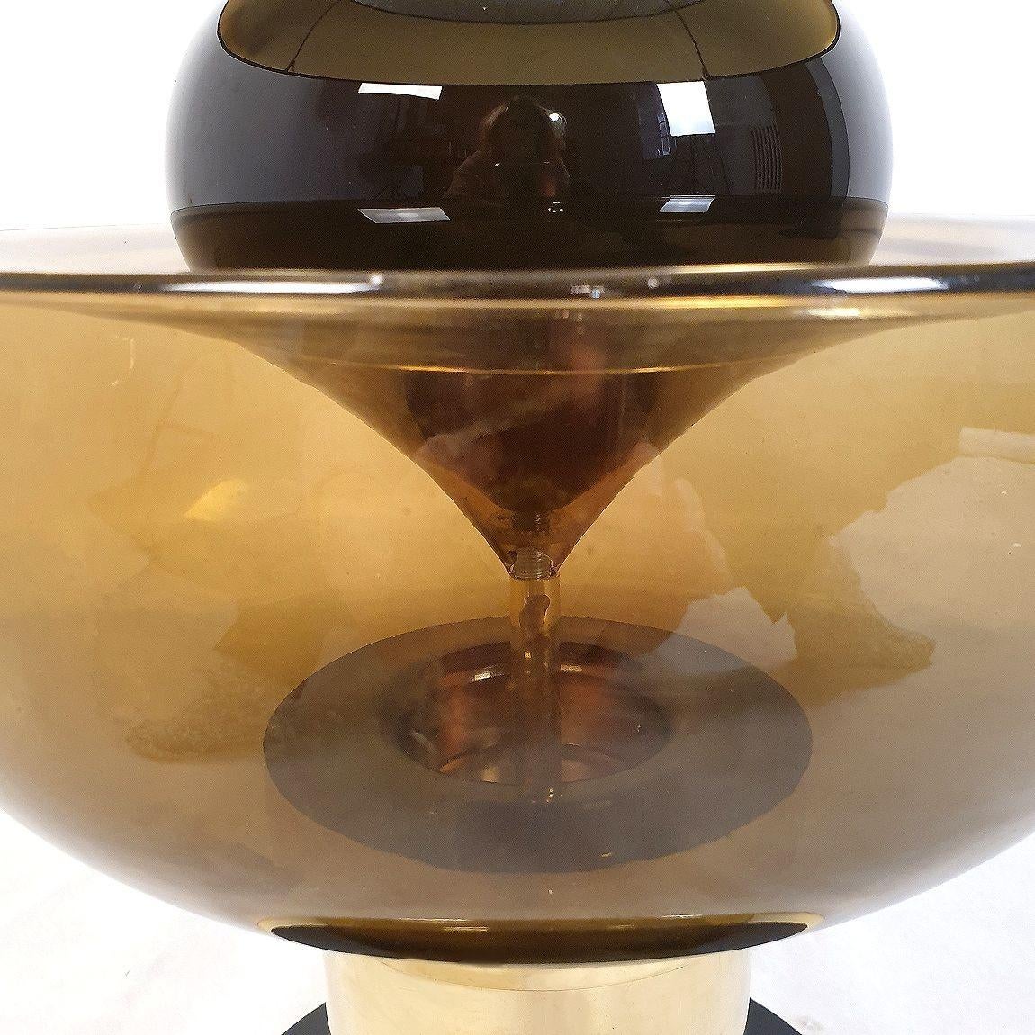 Laiton Paire de lampes en verre de Murano mi-siècle moderne en vente
