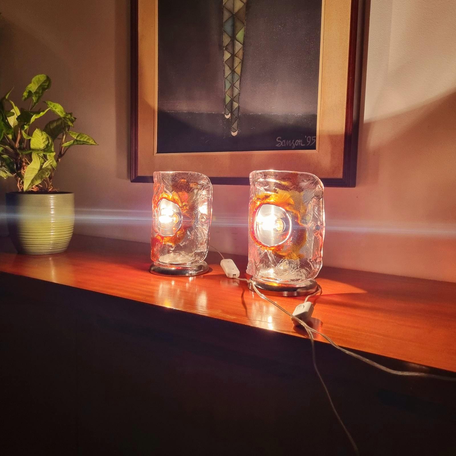 Pareja de lámparas de sobremesa de cristal de Murano modernas de mediados de siglo de Toni Zuccheri, Italia Años 70 en venta 4