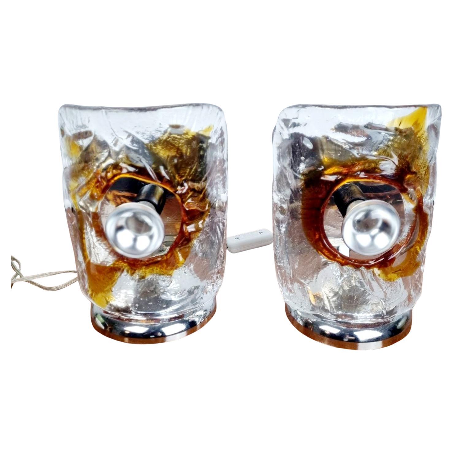 Pareja de lámparas de sobremesa de cristal de Murano modernas de mediados de siglo.
Diseñado por Toni Zuccheri para Mazzega.
Fabricado en los años 70
