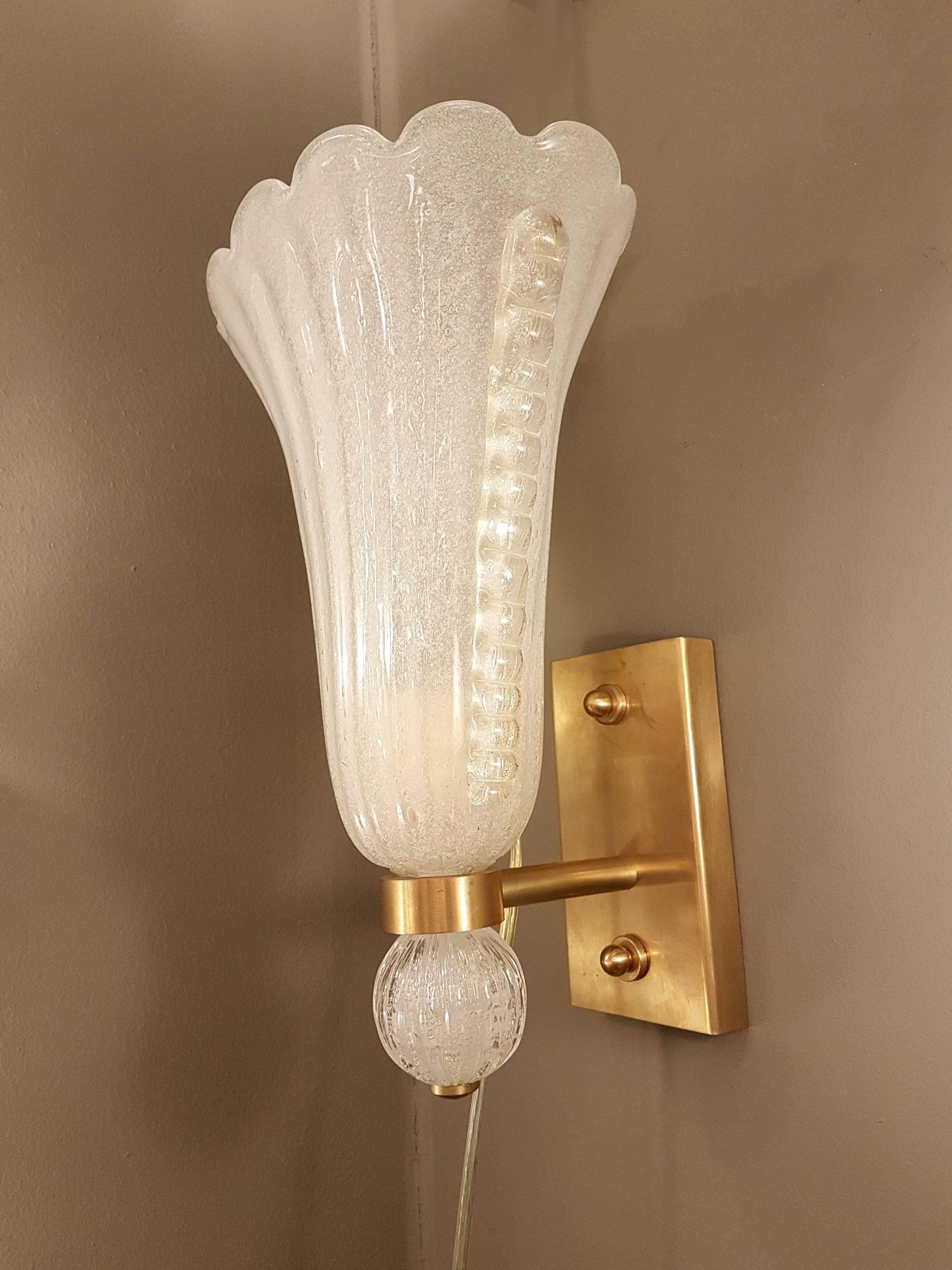 Pair of Mid-Century Modern Murano White/Gold Glass Barovier Sconces In Excellent Condition In Dallas, TX