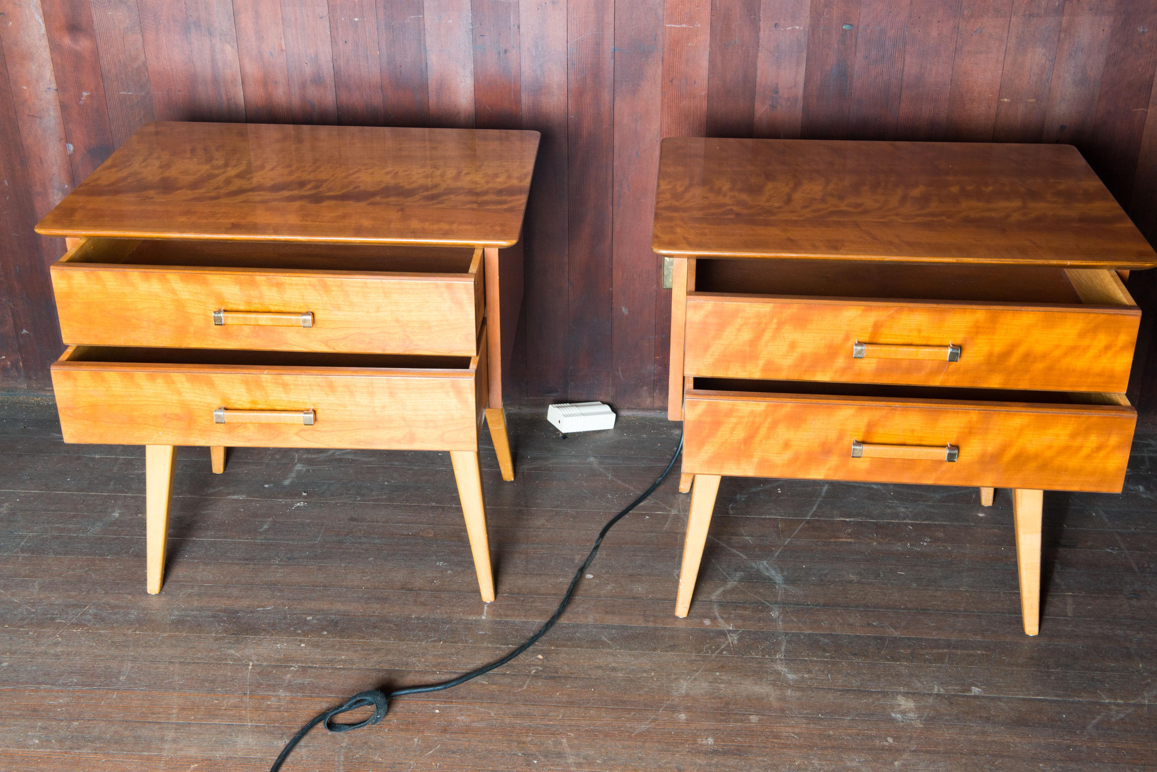 Pair of Mid-Century Modern Night Stands by Renzo Rutili for Johnson Furniture 1