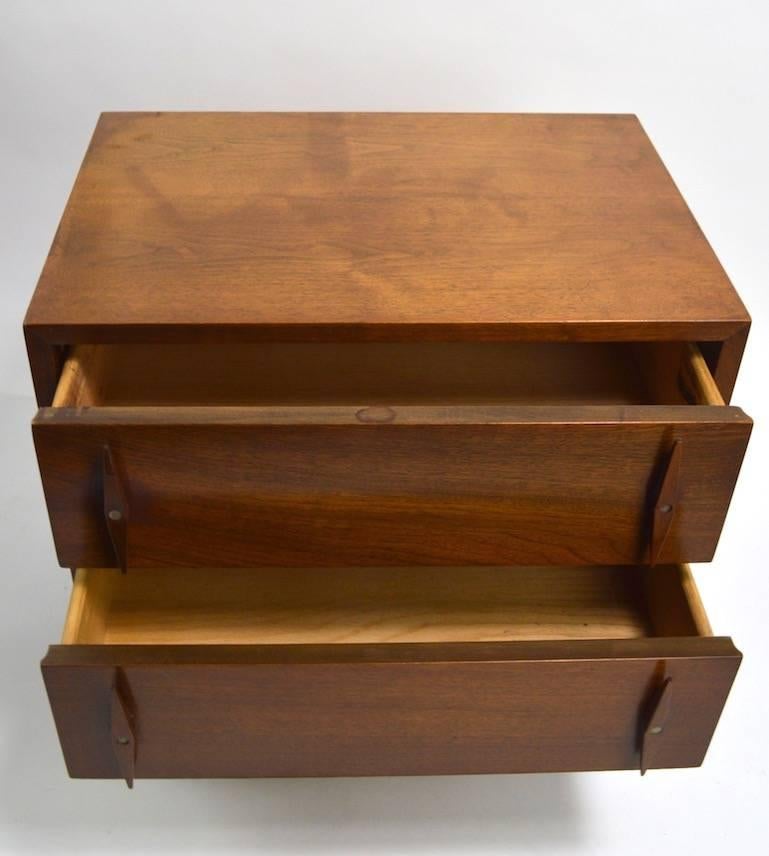 Pair of Mid-Century Modern Nightstands by American of Martinsville 3