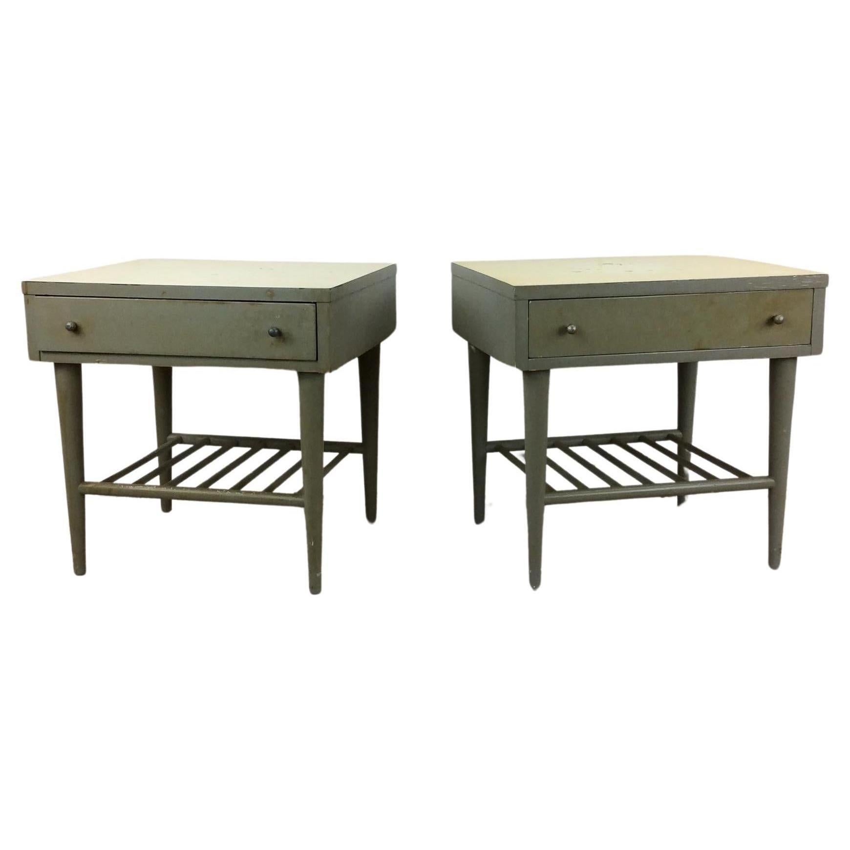 Pair of Mid Century Modern Nightstands by American of Martinsville For Sale
