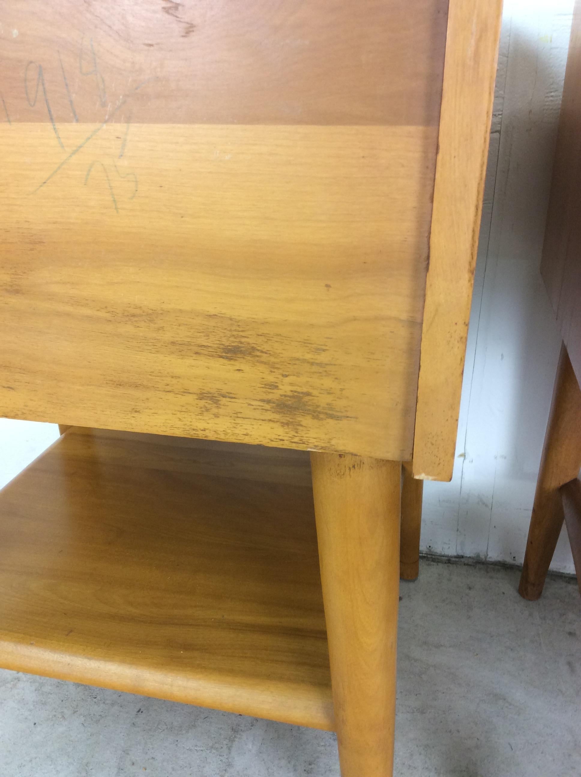 Pair of Mid Century Modern Nightstands by Heywood Wakefield For Sale 9