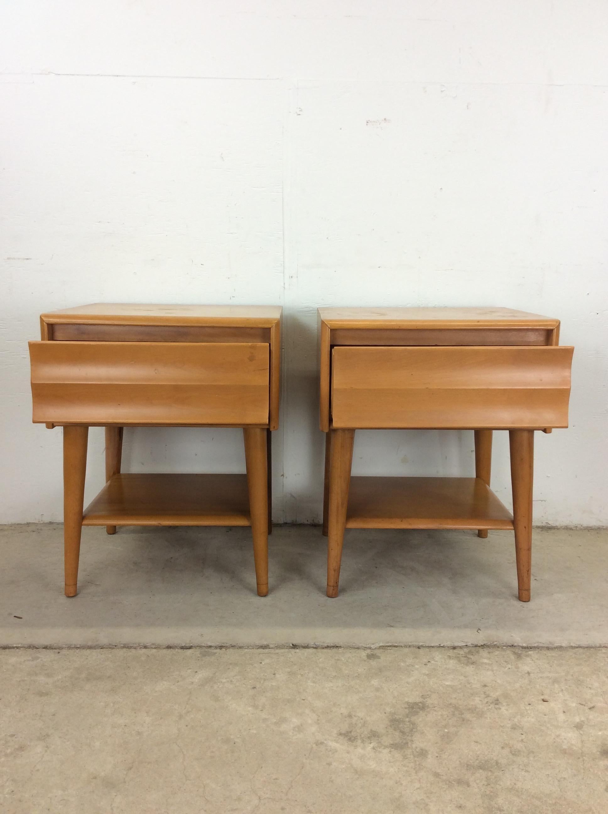 Pair of Mid Century Modern Nightstands by Heywood Wakefield For Sale 2