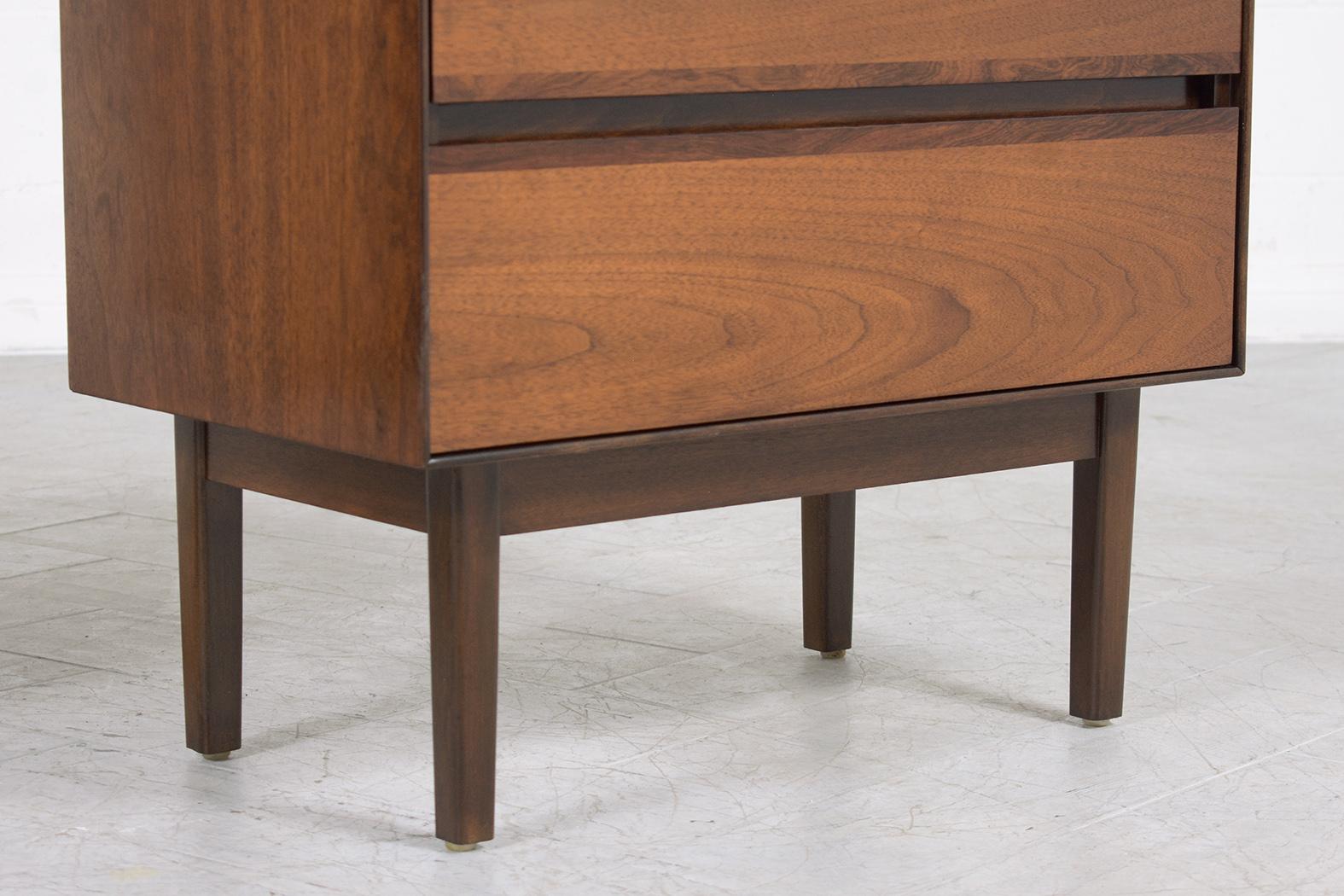 Pair of Mid-Century Modern Nightstands 1