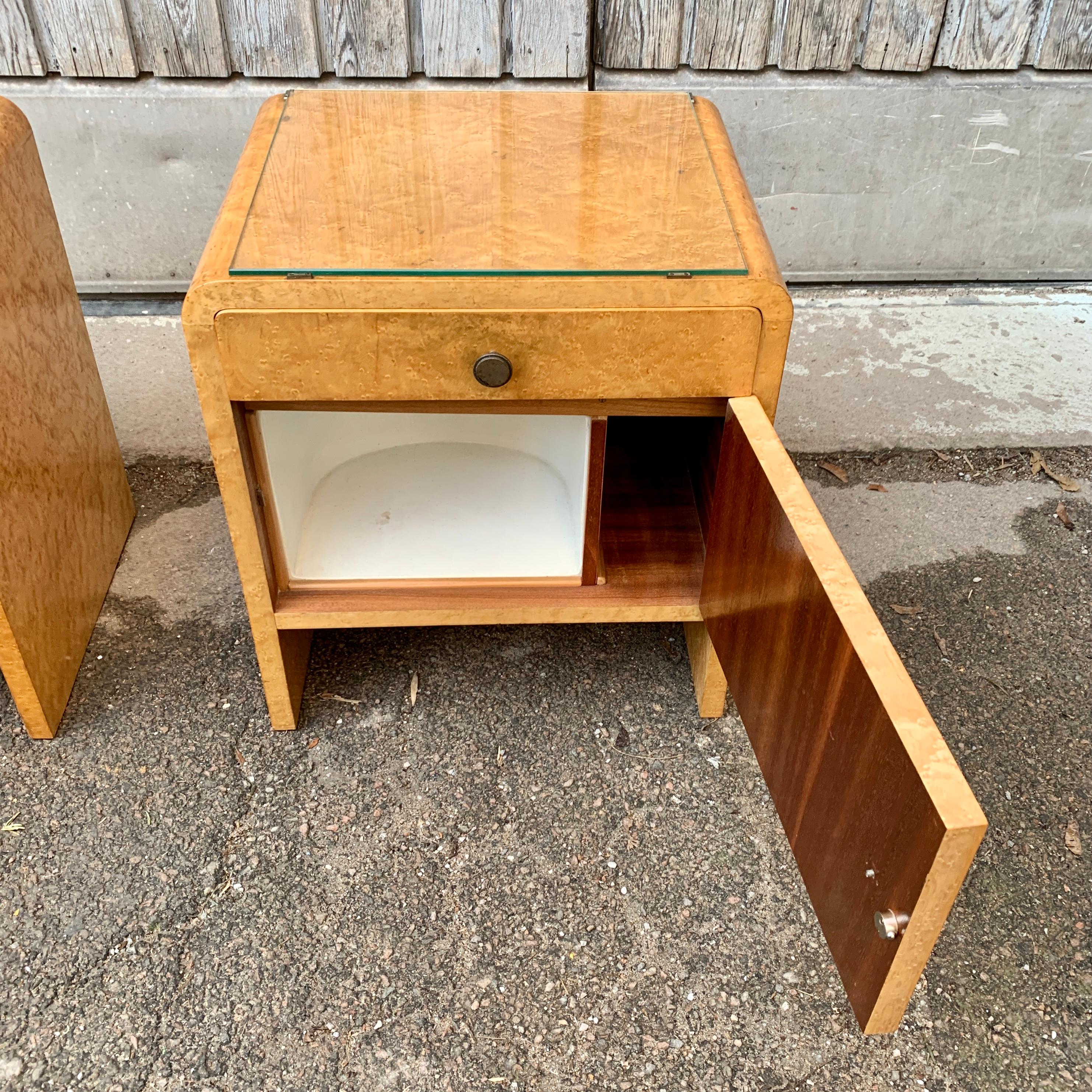 Pair of Mid-Century Modern Nightstands in Birch Burlwood, Sweden 6