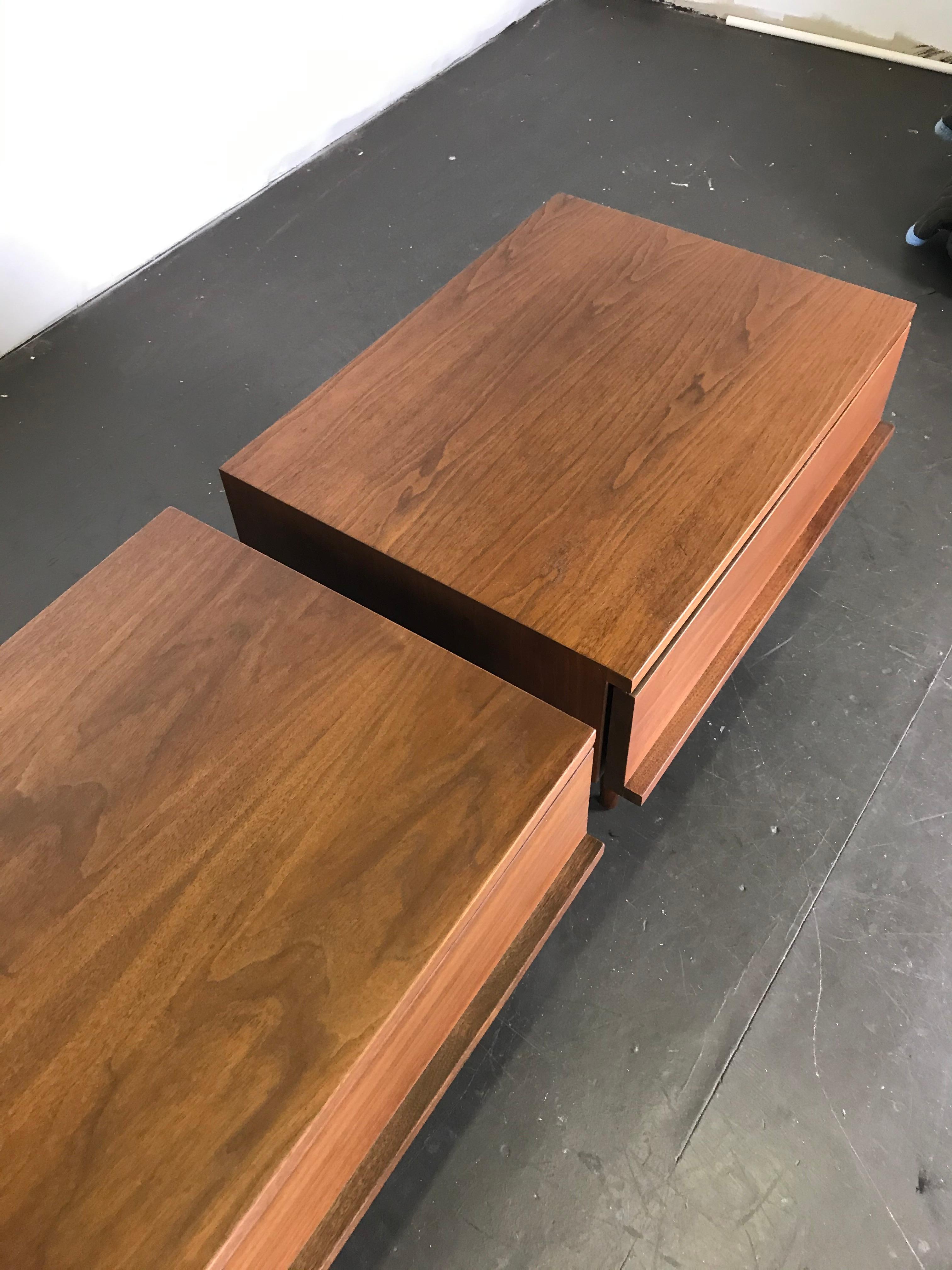 Mid Century Modern Nightstands in Walnut by Mel Smilow 1