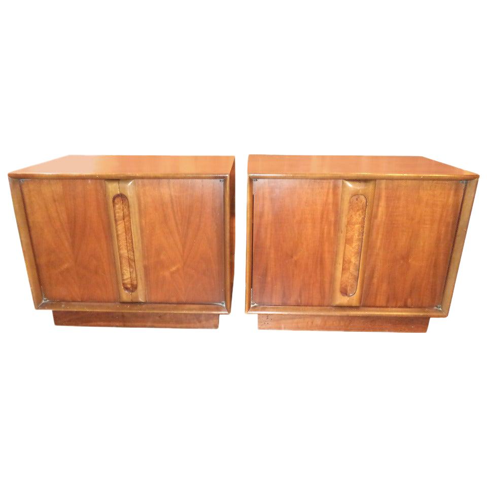 Pair of Mid-Century Modern Nightstands or End Tables by Lane