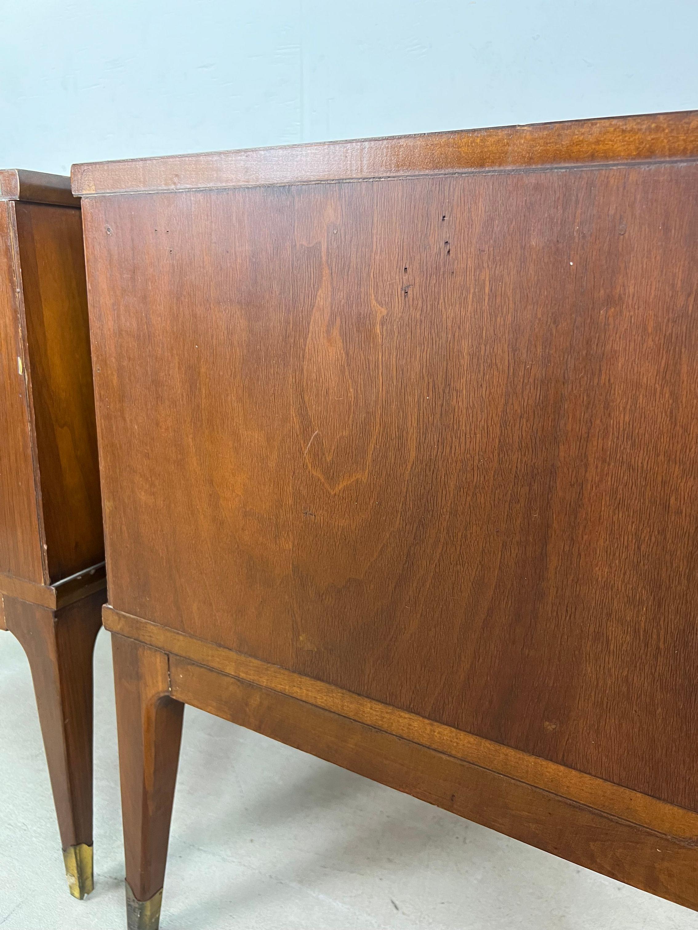 Pair of Mid Century Modern Nightstands with Single Drawer 9
