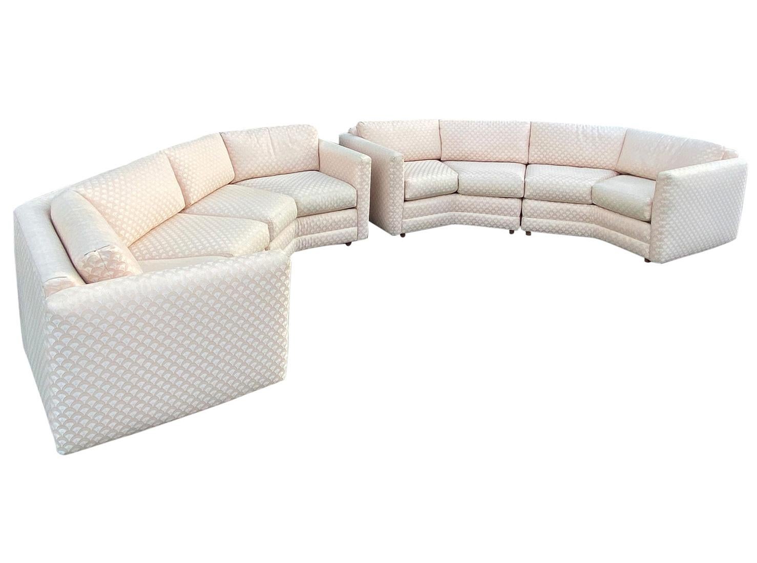 Pair of Mid-Century Modern Octagonal Curved or Circular Sectional Sofas In Good Condition In Philadelphia, PA