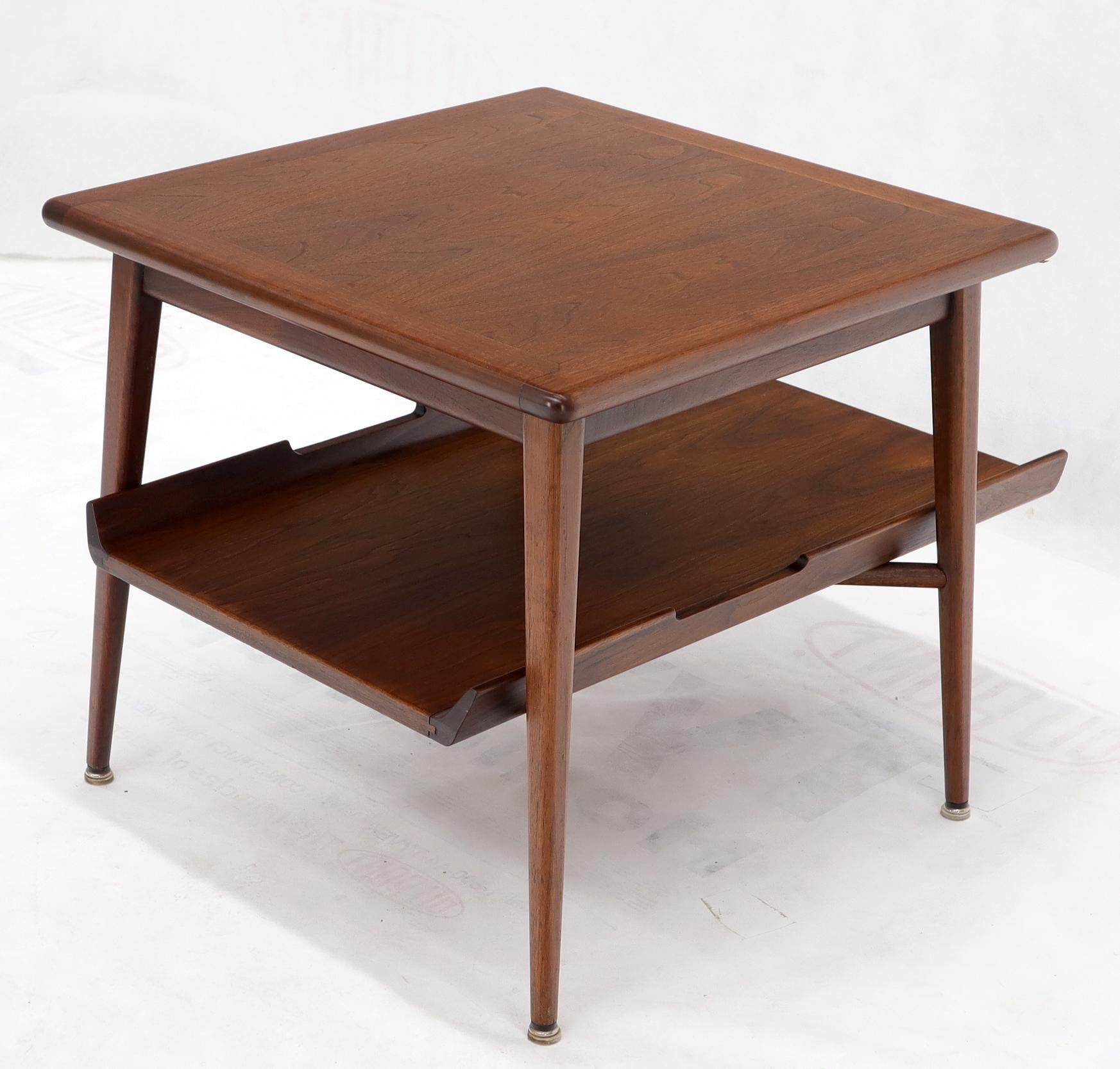 Pair of Mid-Century Modern Oiled Walnut End Side Tables  For Sale 4