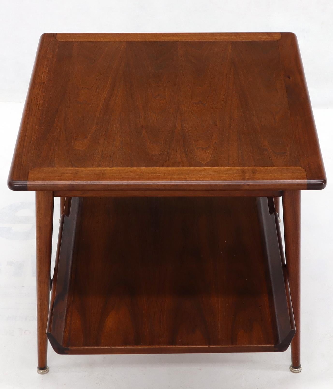 20th Century Pair of Mid-Century Modern Oiled Walnut End Side Tables  For Sale