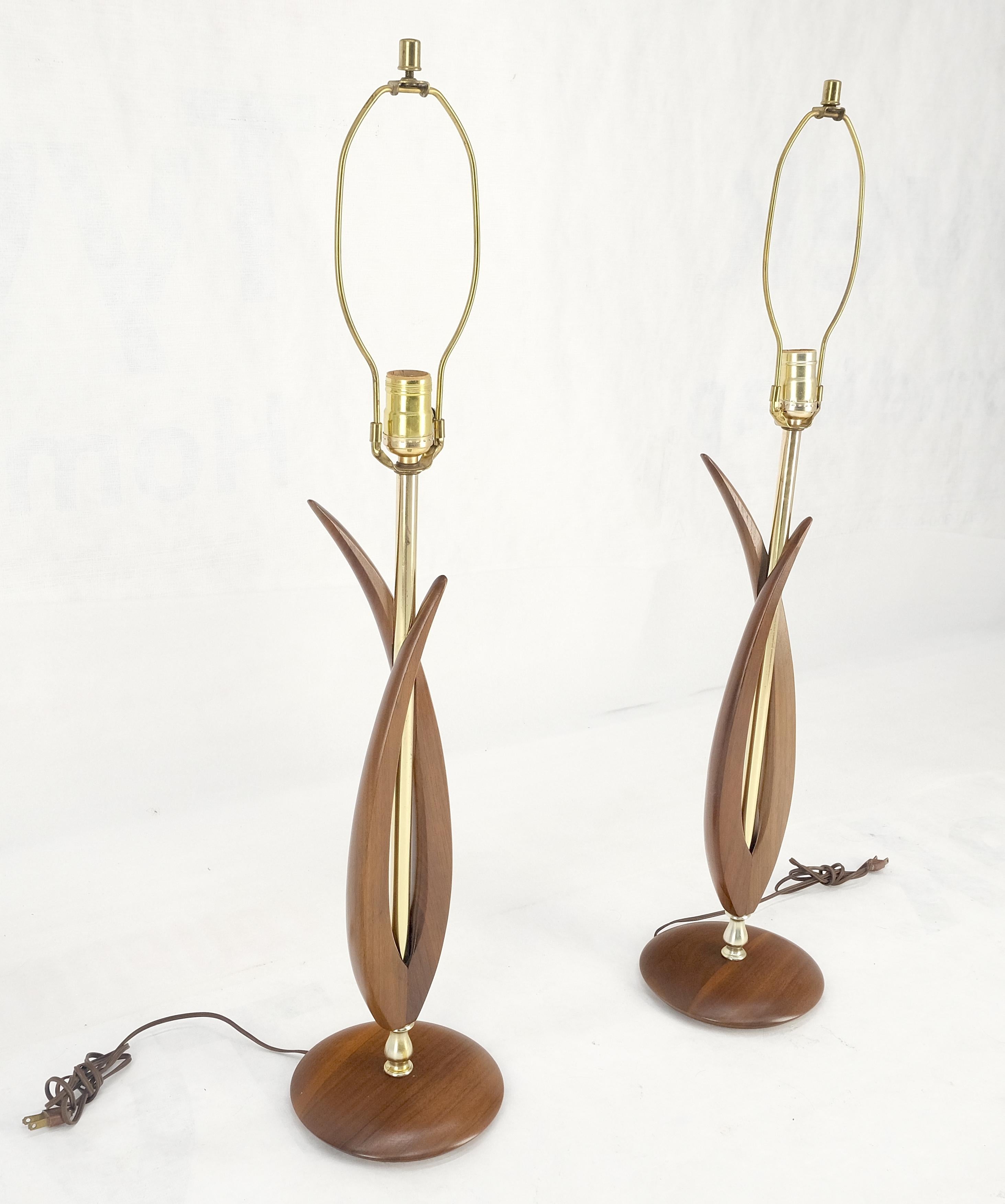 Brass Pair of Mid Century Modern Oiled Walnut Turned Bases c1970s Table Lamps MINT For Sale