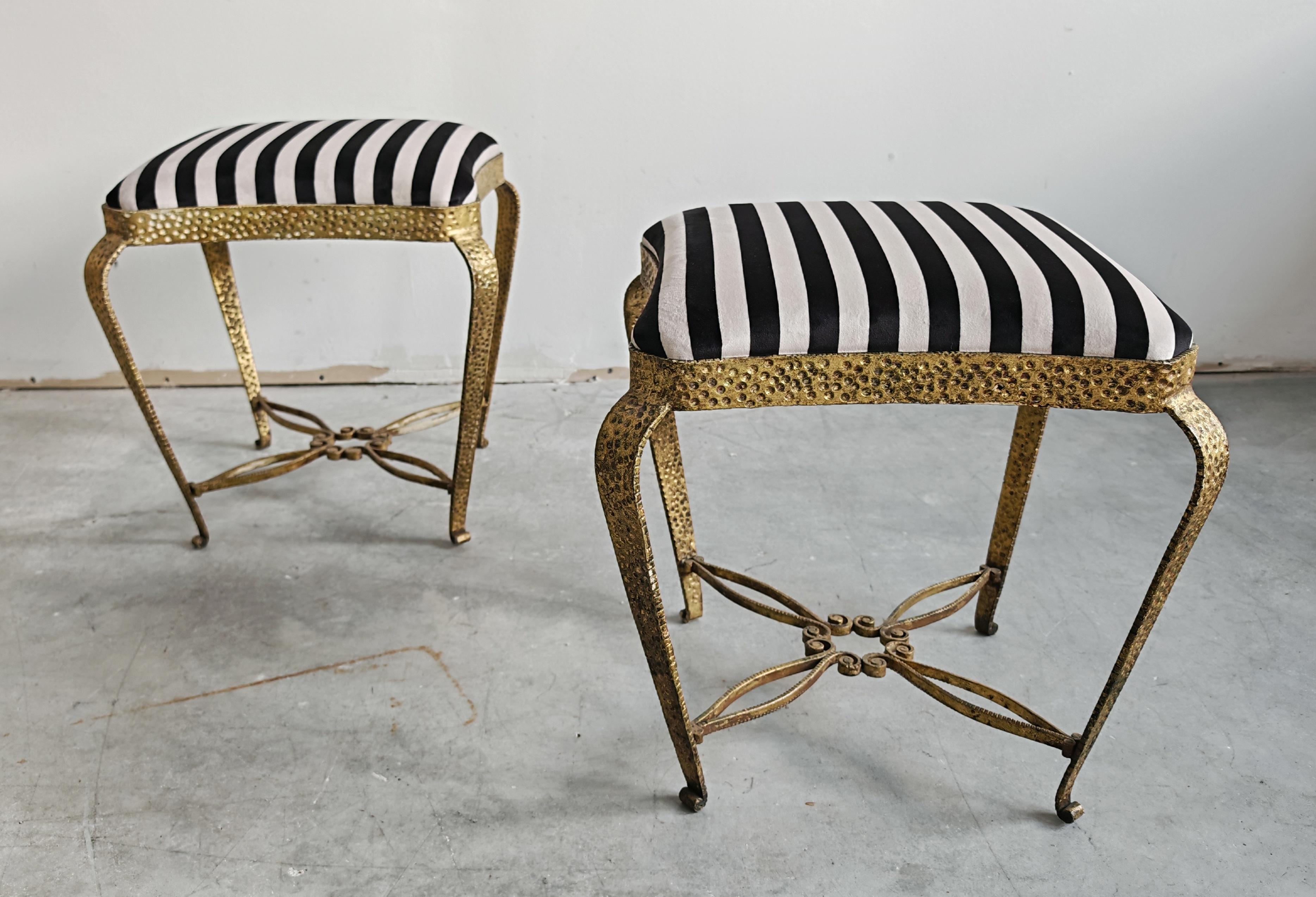 Zwei moderne Ottomane oder Poufs aus der Mitte des Jahrhunderts von Pier Luigi Colli, Italien 1950er Jahre im Zustand „Gut“ im Angebot in Beograd, RS