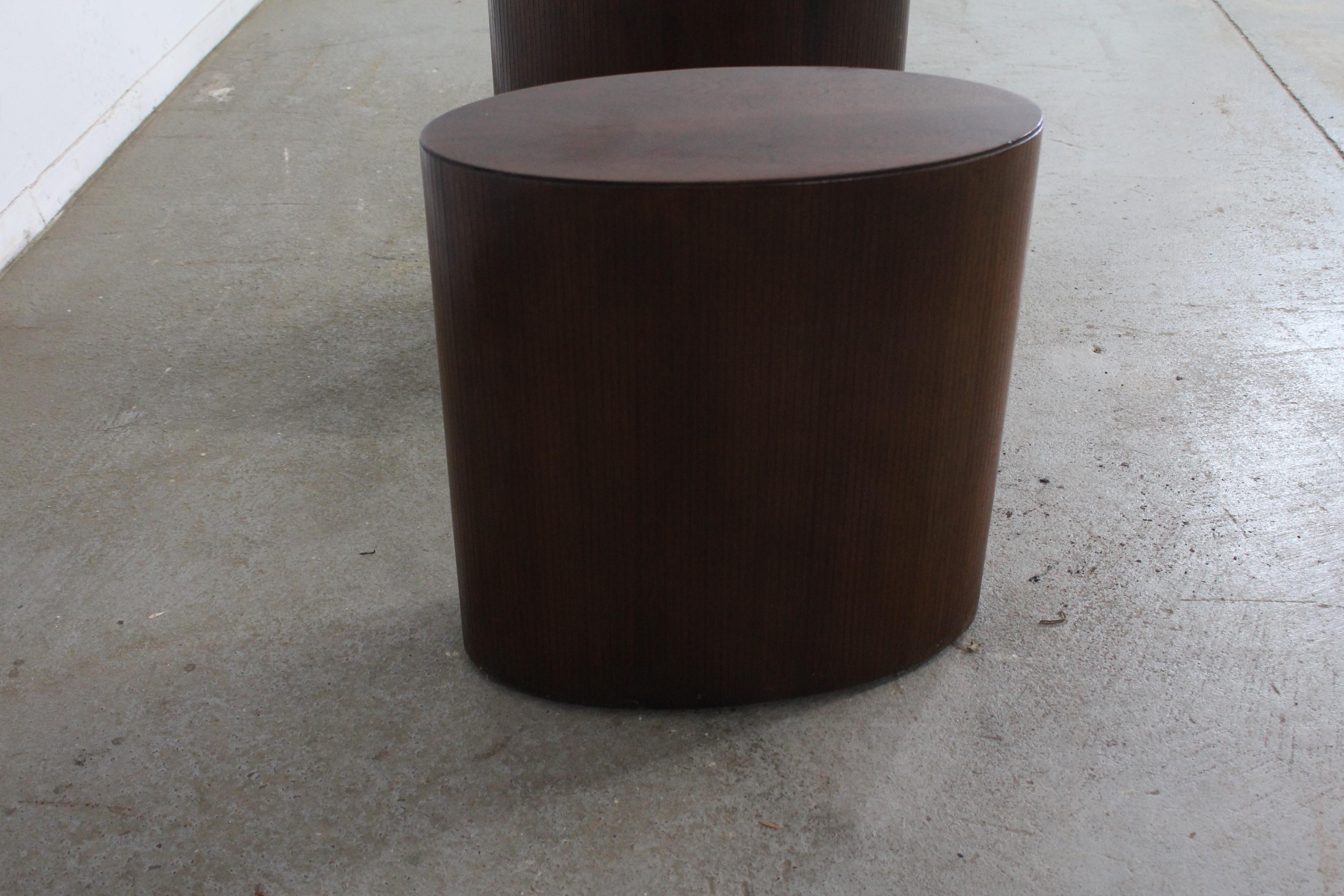 Pair of Mid-Century Modern Oval Walnut Pedestal/Stands/End Table by Lane For Sale 1