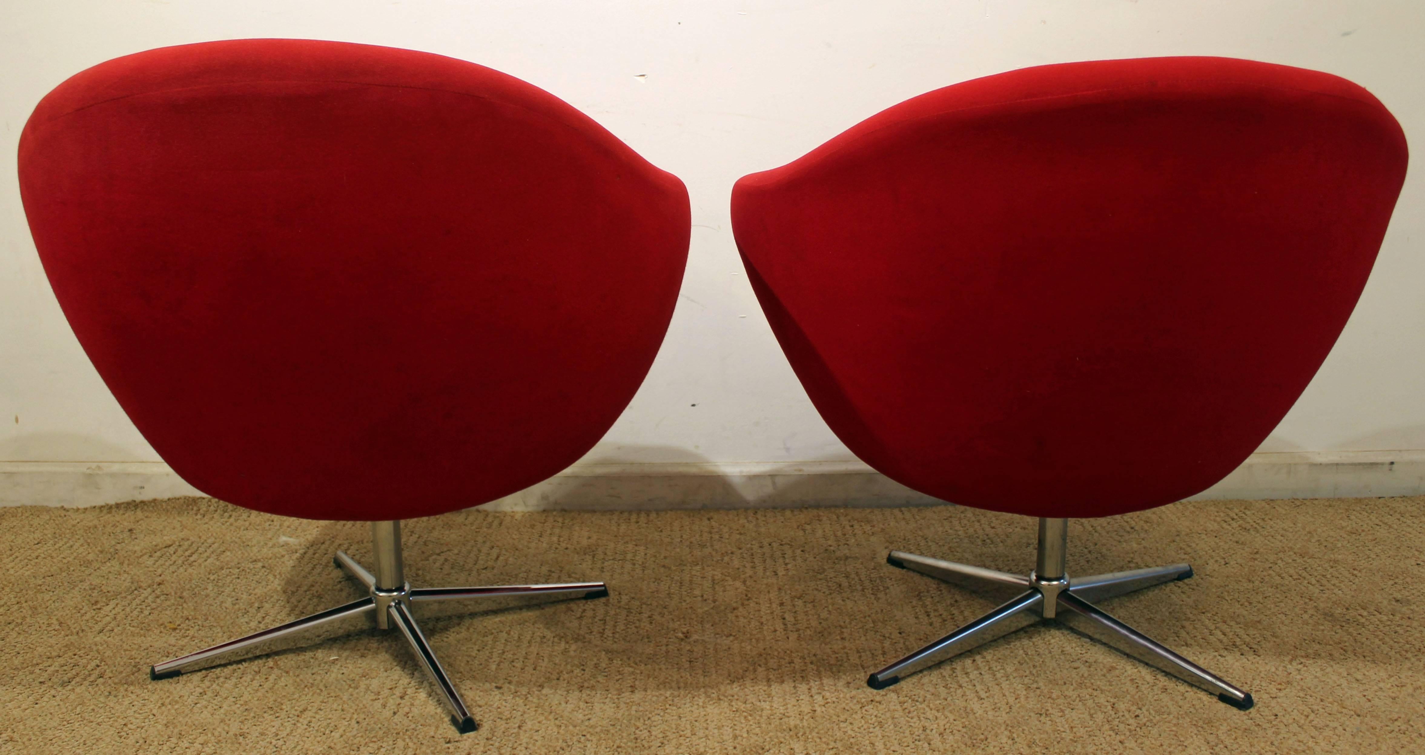 Swedish Pair of Mid-Century Modern Overman Chrome Swivel Pod Chairs