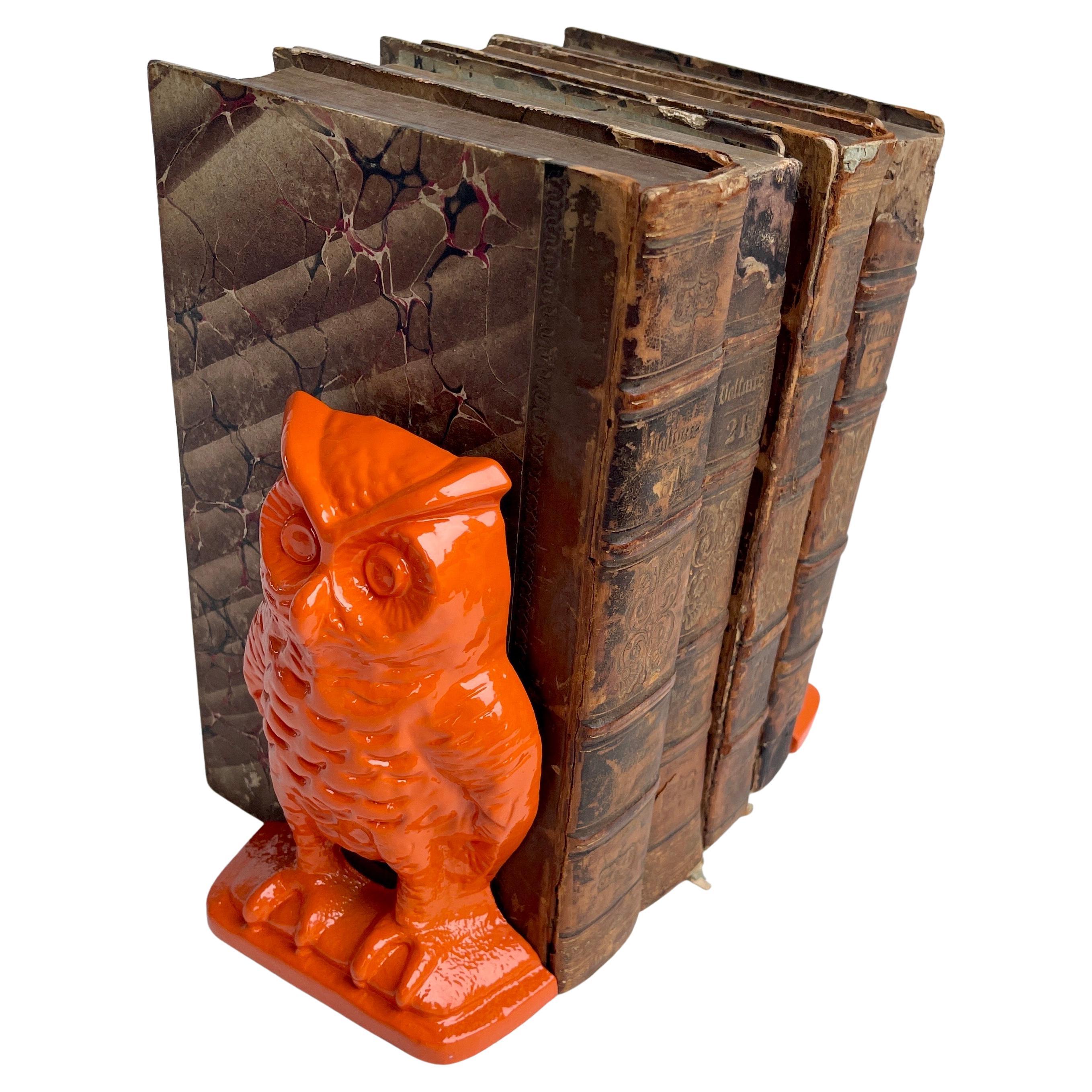 20th Century Pair of Mid-Century Modern Owl Bookends, Powder Coated