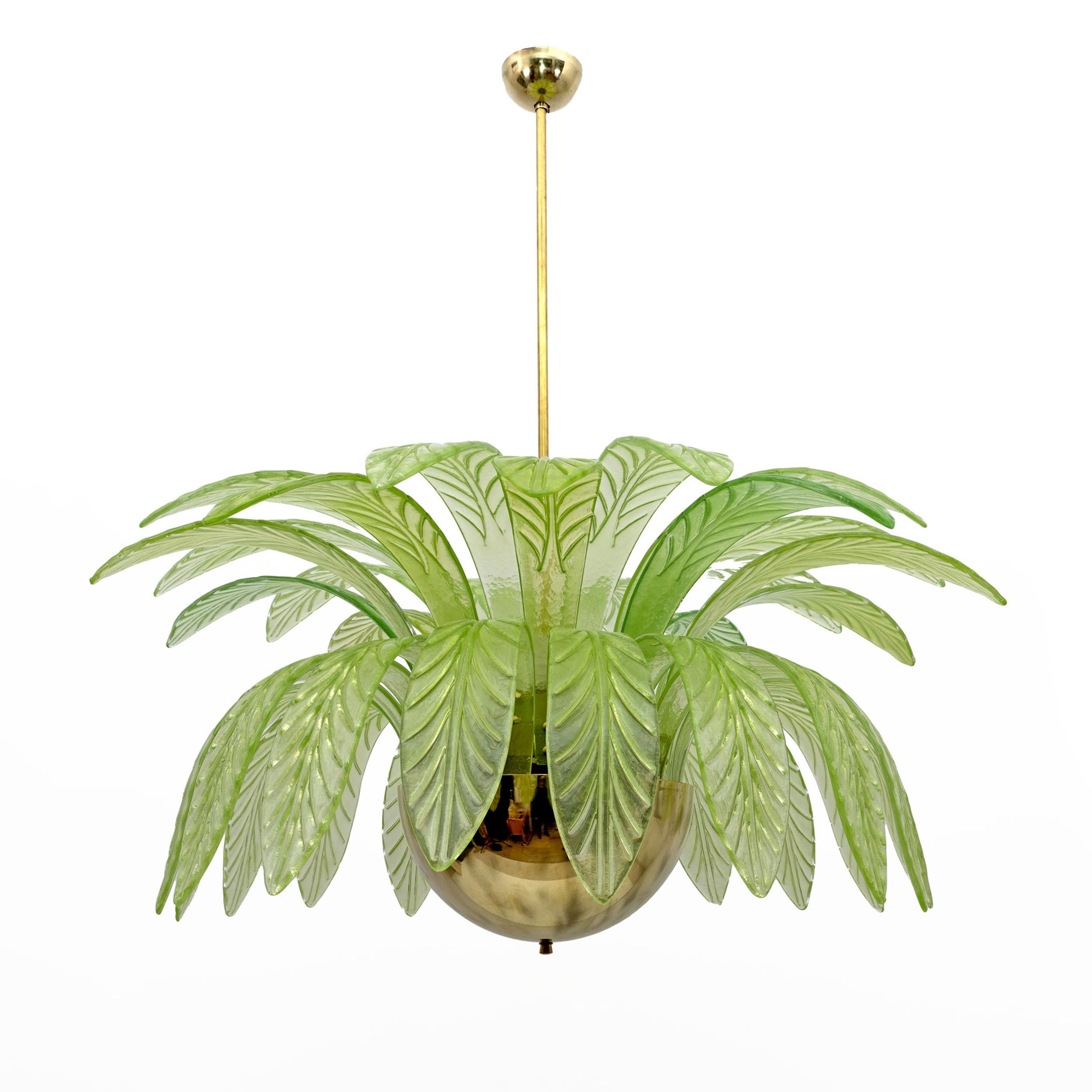 Pair of Mid-Century Modern Palm Leaves Big Chandelier Murano Glass and Brass In Good Condition In Puglia, Puglia