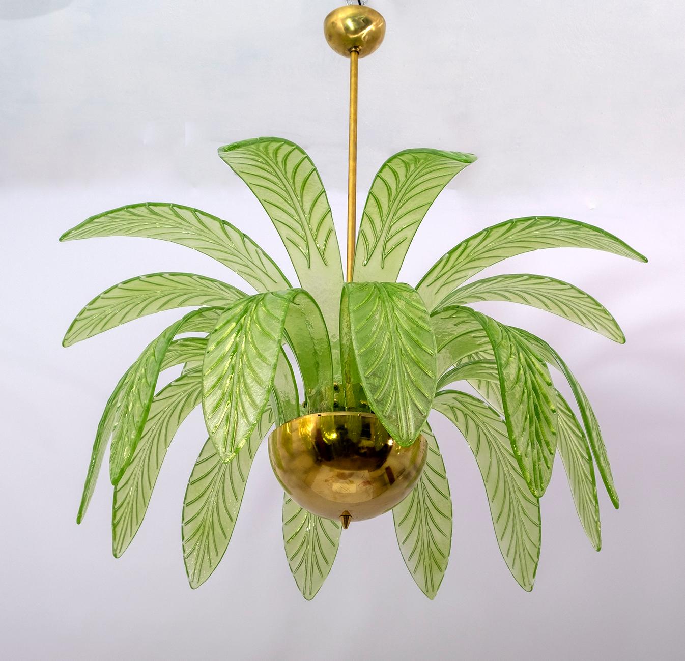 Pair of Mid-Century Modern Palm Leaves Chandelier Murano Glass and Brass, 1970s For Sale 5