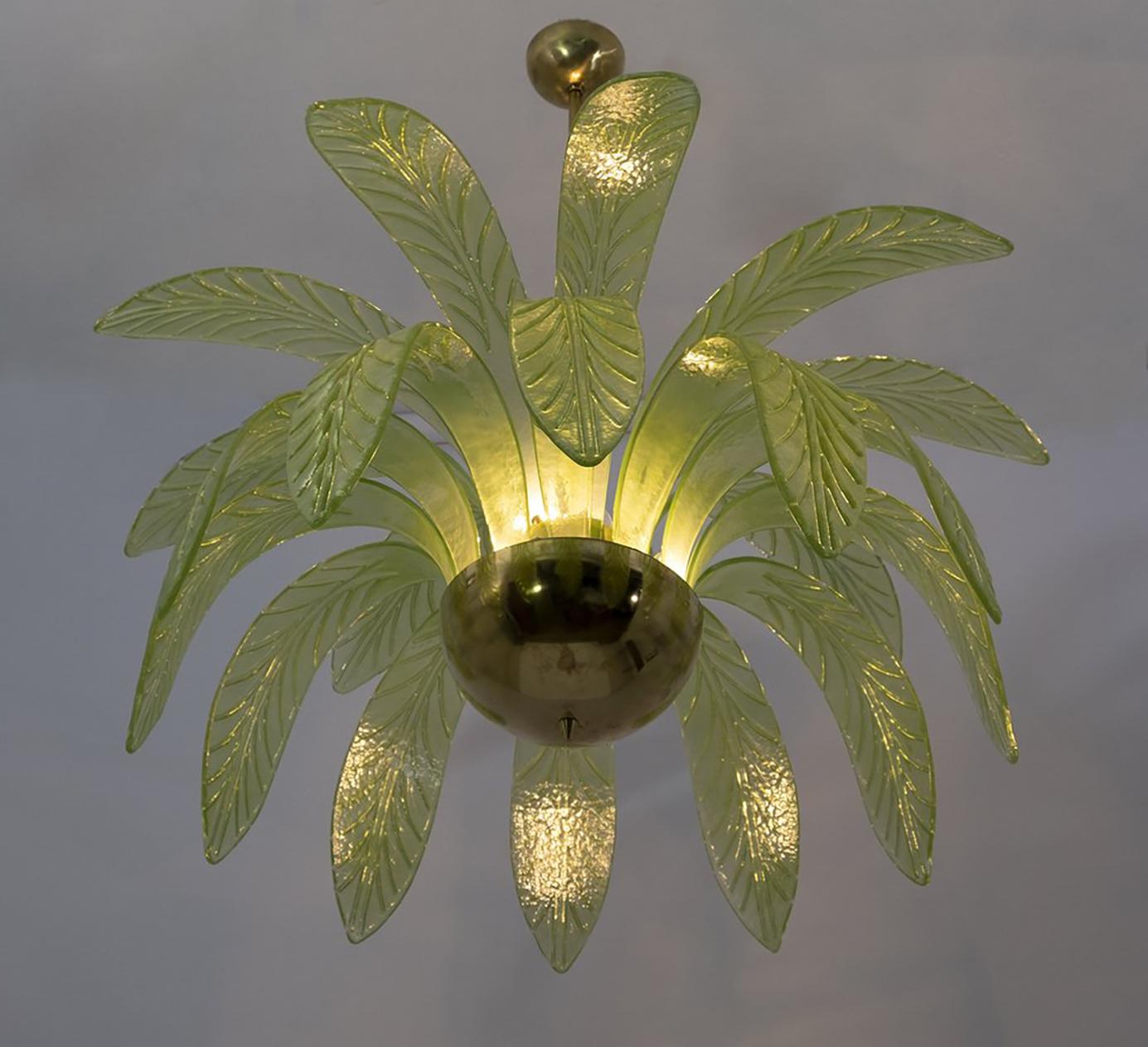 Late 20th Century Pair of Mid-Century Modern Palm Leaves Chandelier Murano Glass and Brass, 1970s