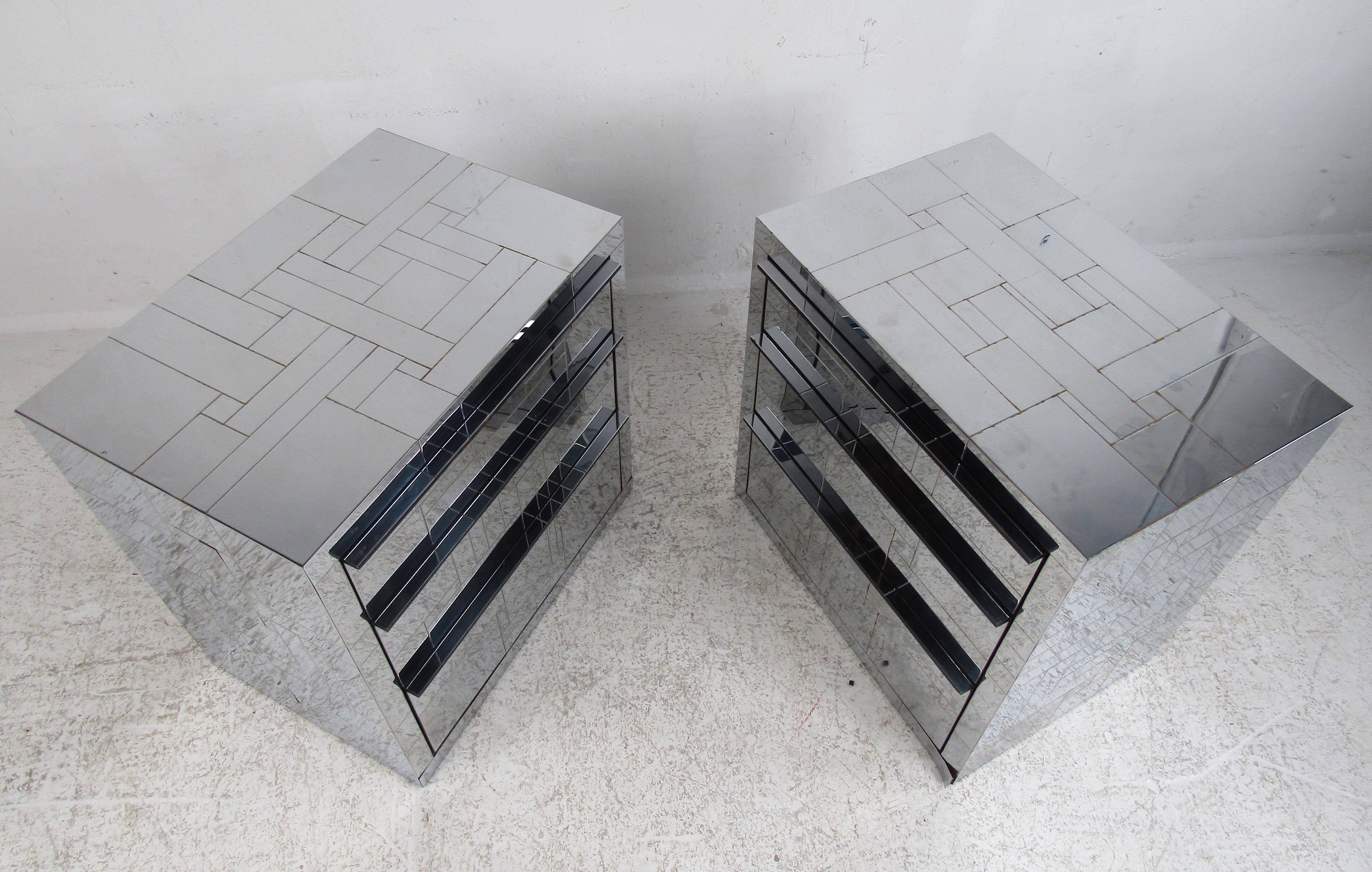 Pair of Mid-Century Modern Patchwork Floating Nightstands by Paul Evans In Good Condition In Brooklyn, NY
