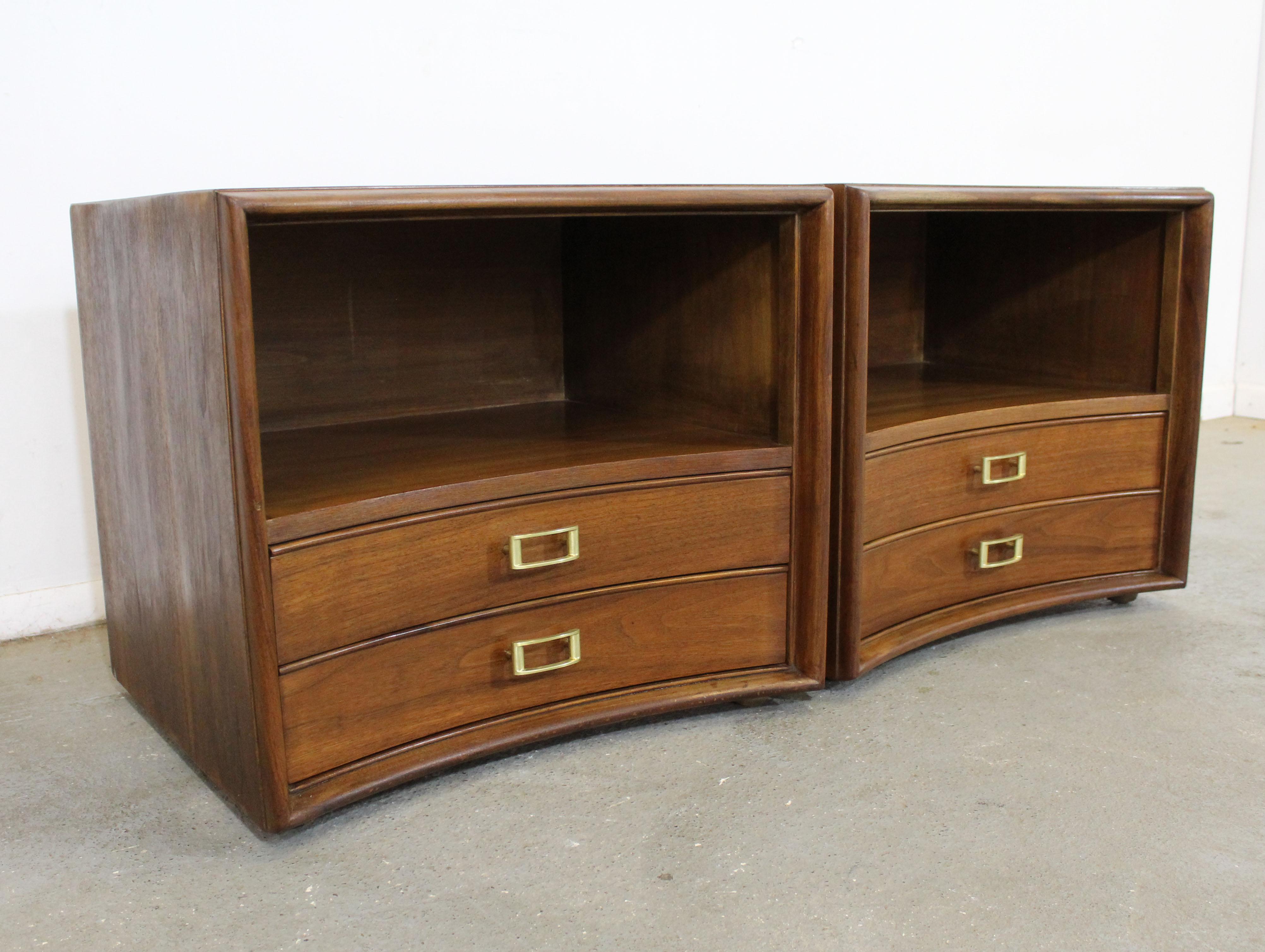 American Pair of Mid-Century Modern Paul Frankl Johnson 'Emissary' Curved Nightstands