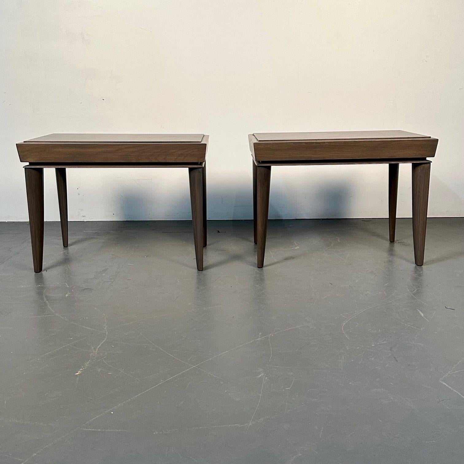 American Pair of Mid-Century Modern Paul Frankl Labeled Brown Saltman Side / End Tables For Sale