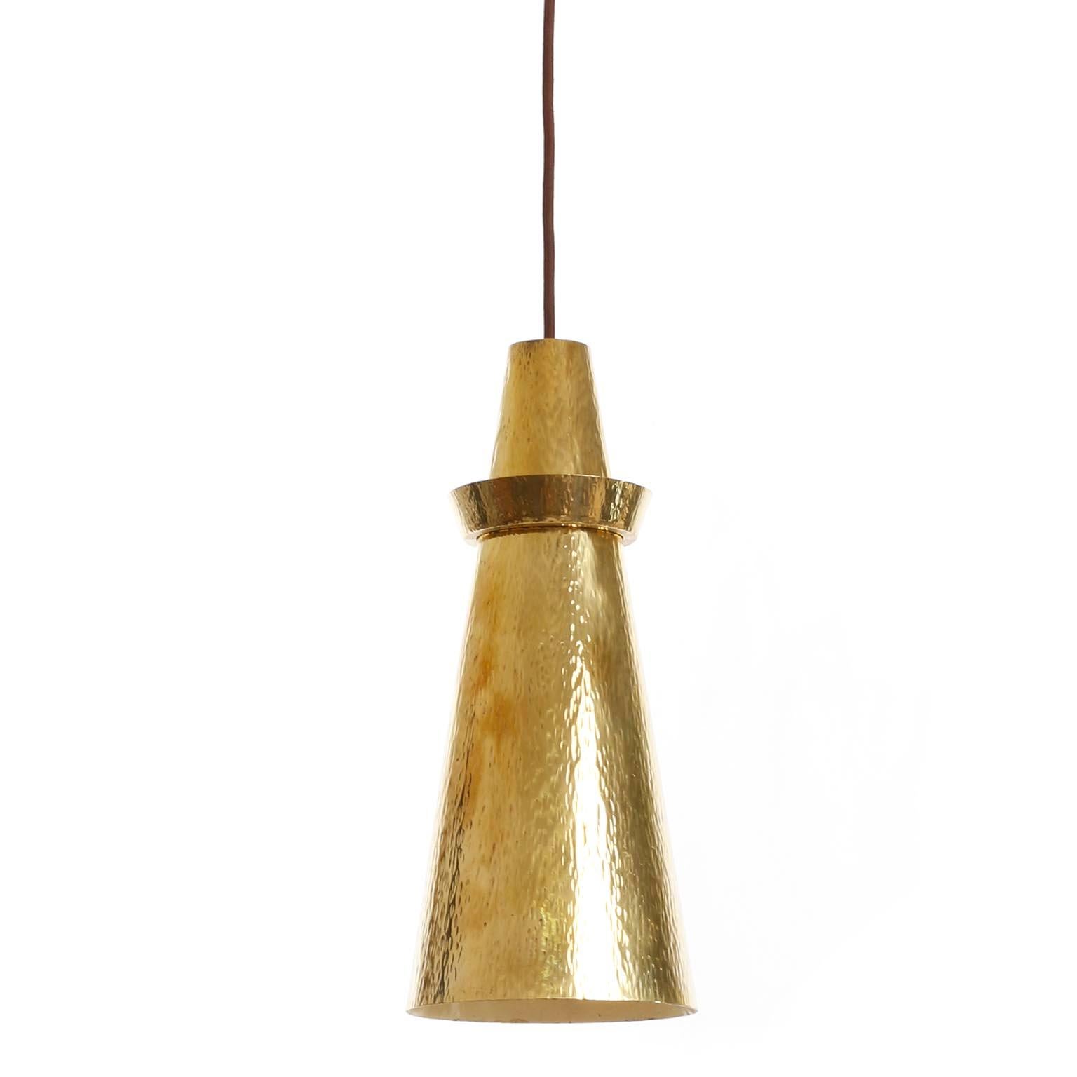 Mid-20th Century Pair of Mid-Century Modern Pendant Lights, Hammered Polished Brass, 1960s For Sale