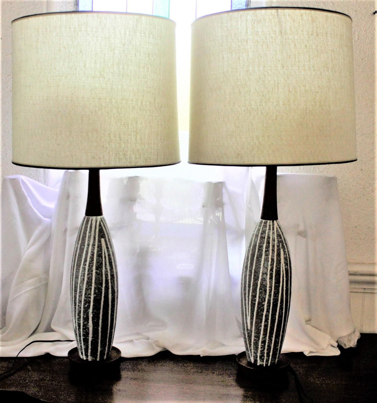 20th Century Pair of Upsala Ekeby Mid-Century Modern Pottery Table Lamps & Original Shades For Sale