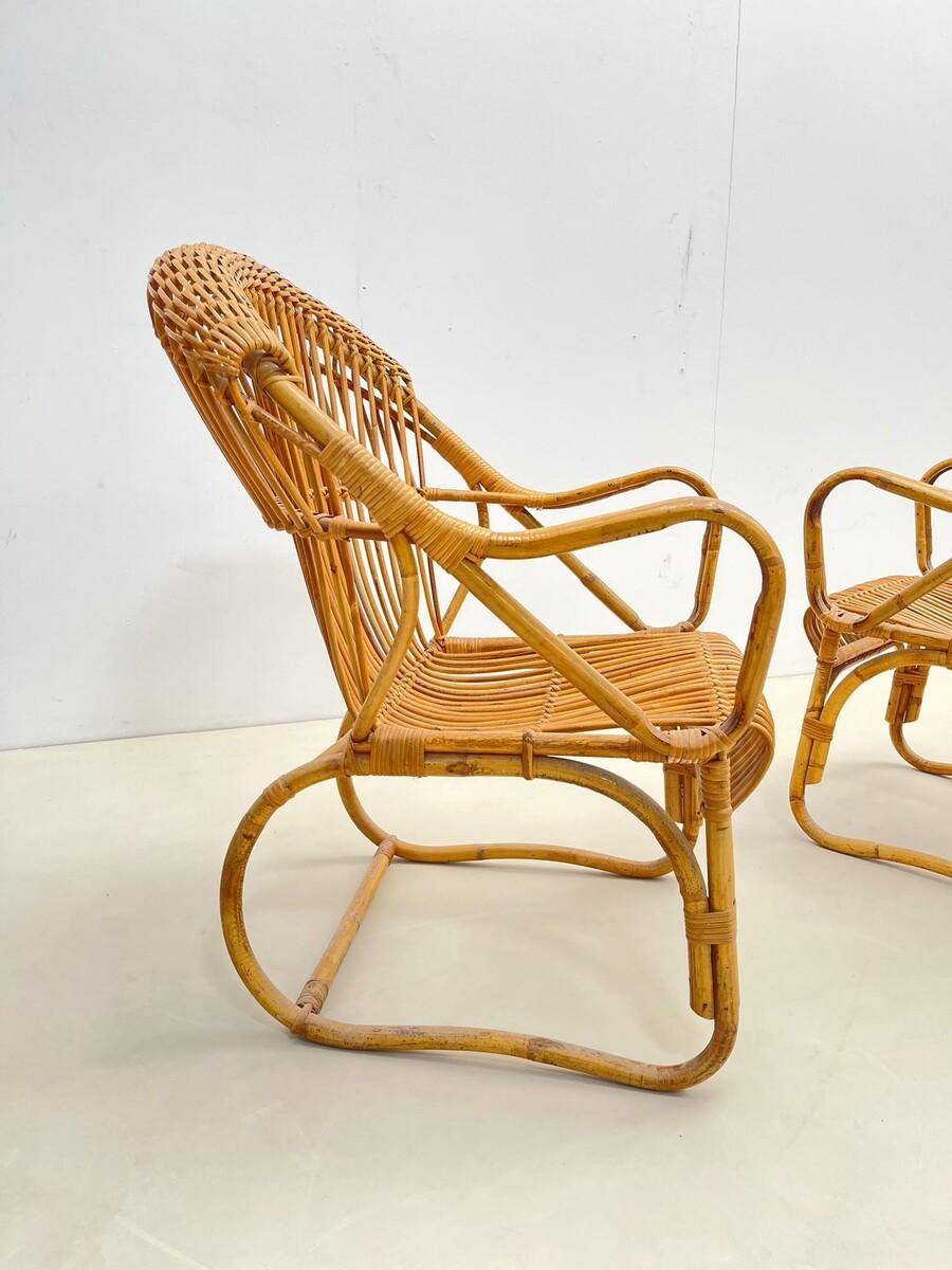 Rotin Paire de fauteuils en rotin de style mi-siècle moderne, Italie, années 1960 en vente