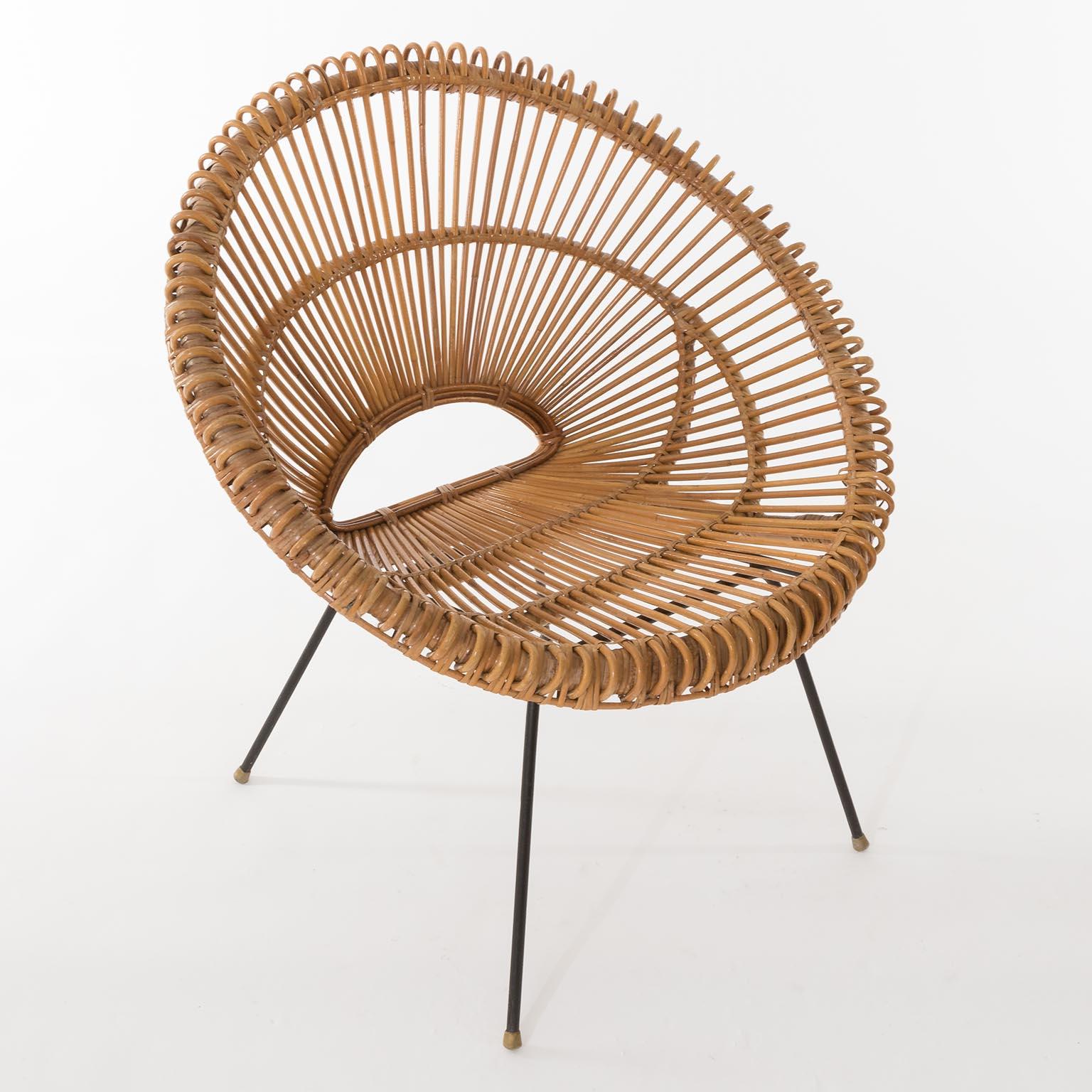 Milieu du XXe siècle Paire de chaises en rotin et bambou modernes du milieu du siècle dernier, Janine Abraham, Dirk Rol, années 1960 en vente