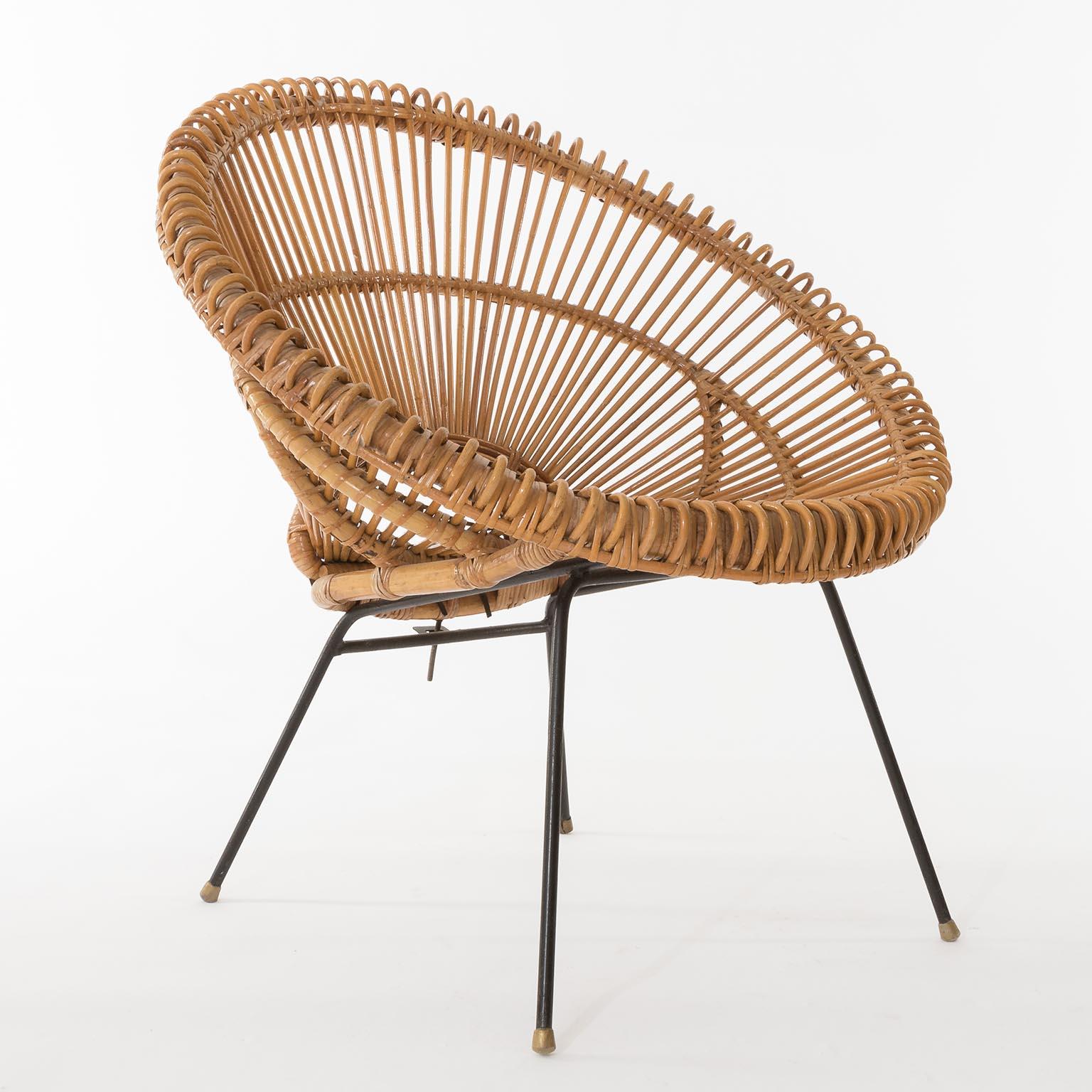 Paire de chaises en rotin et bambou modernes du milieu du siècle dernier, Janine Abraham, Dirk Rol, années 1960 en vente 1
