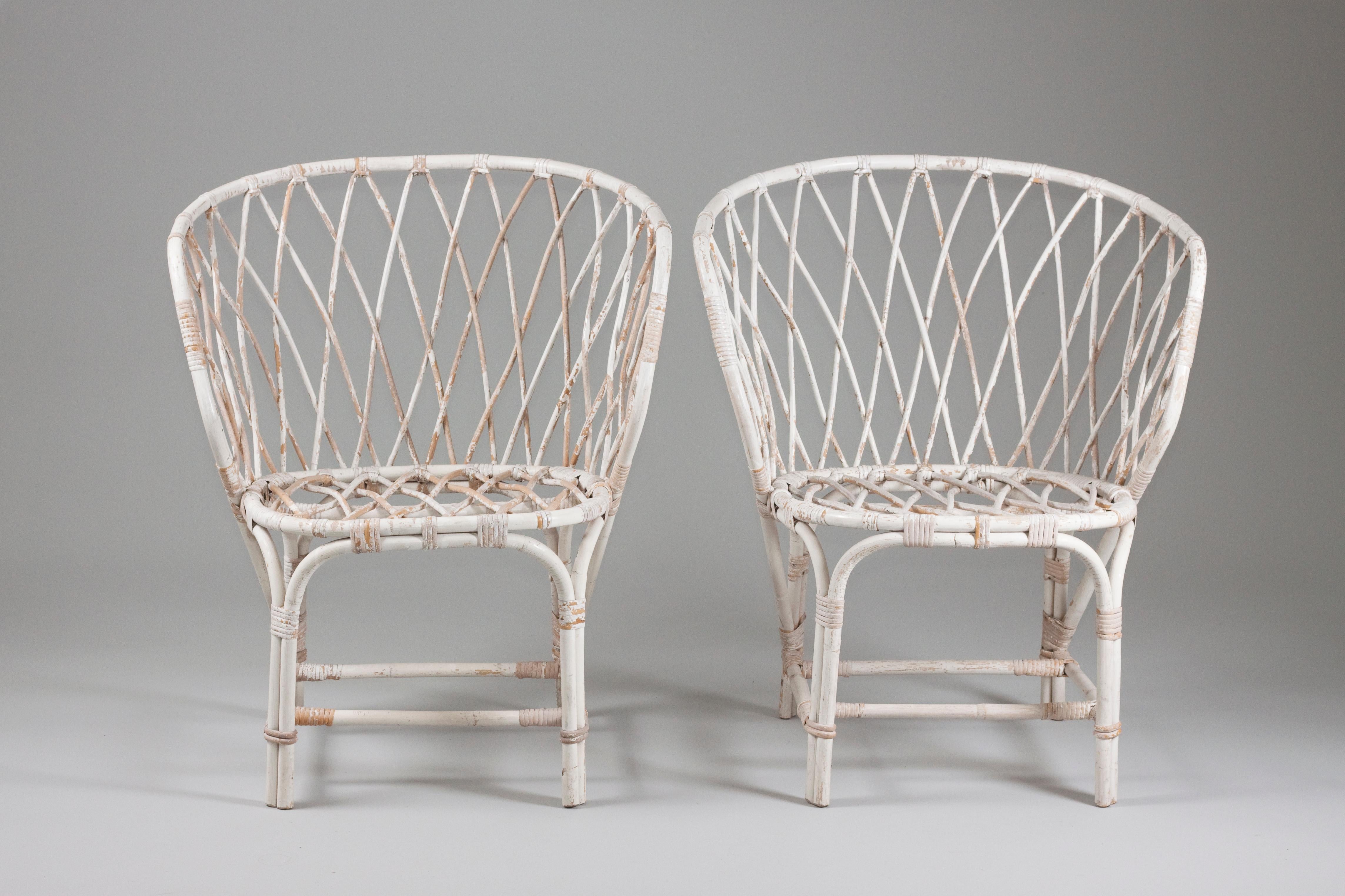 Scandinavian Modern Pair of Mid-Century Modern Rattan Chairs by Maija Heikinheimo for Artek, Finland