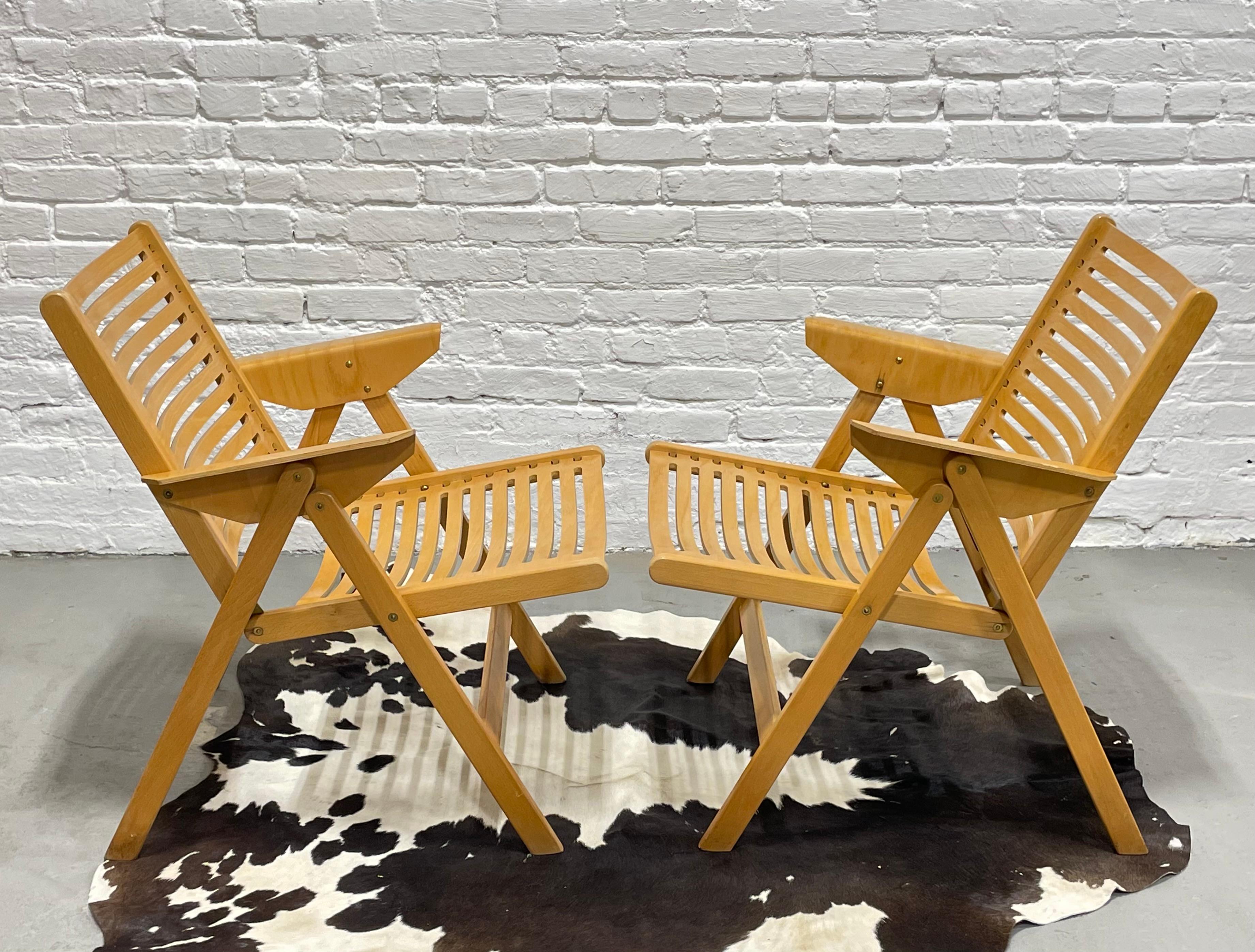 Paire de chaises longues pliantes 