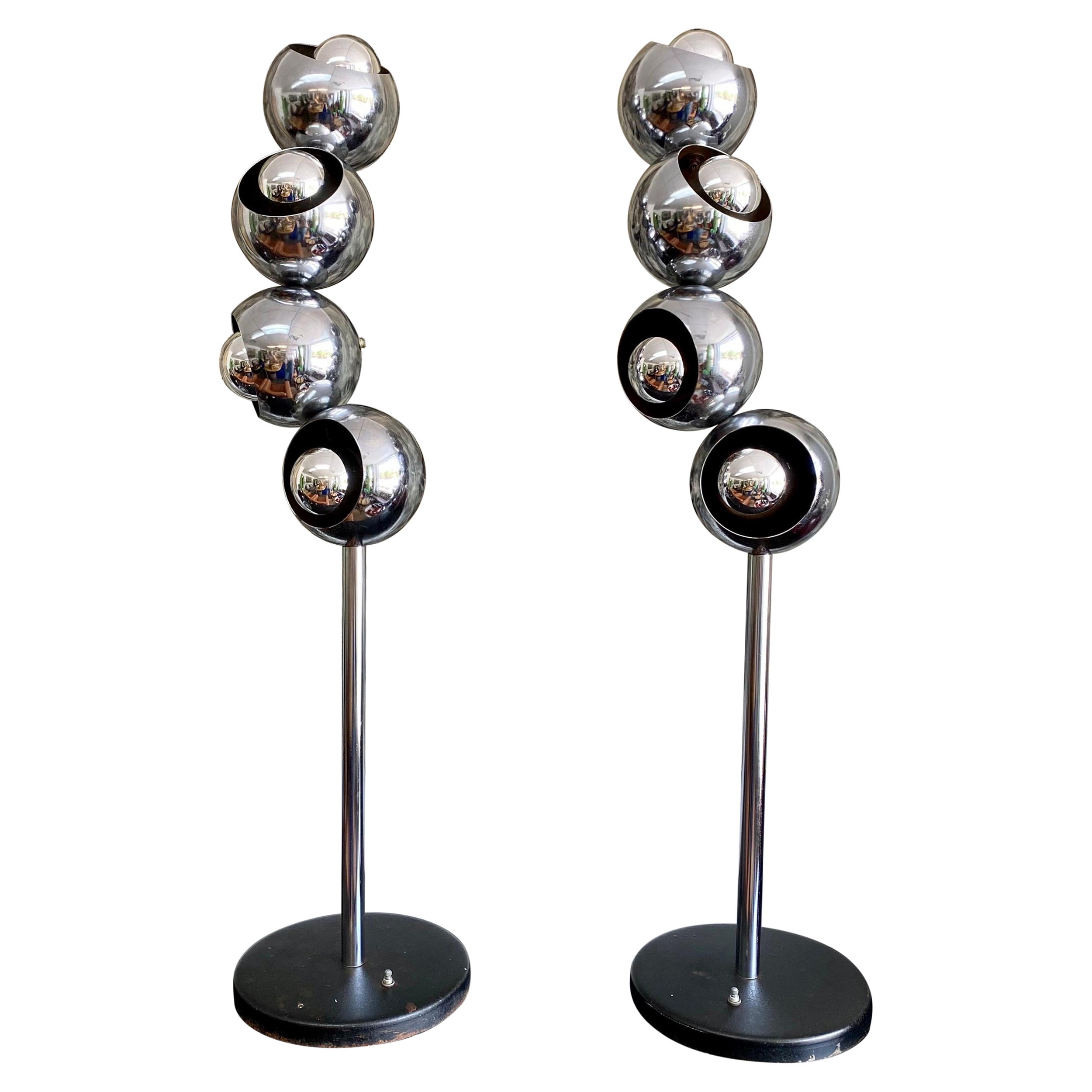 Pair of Mid-century Modern Robert Sonneman Molecule Lamps