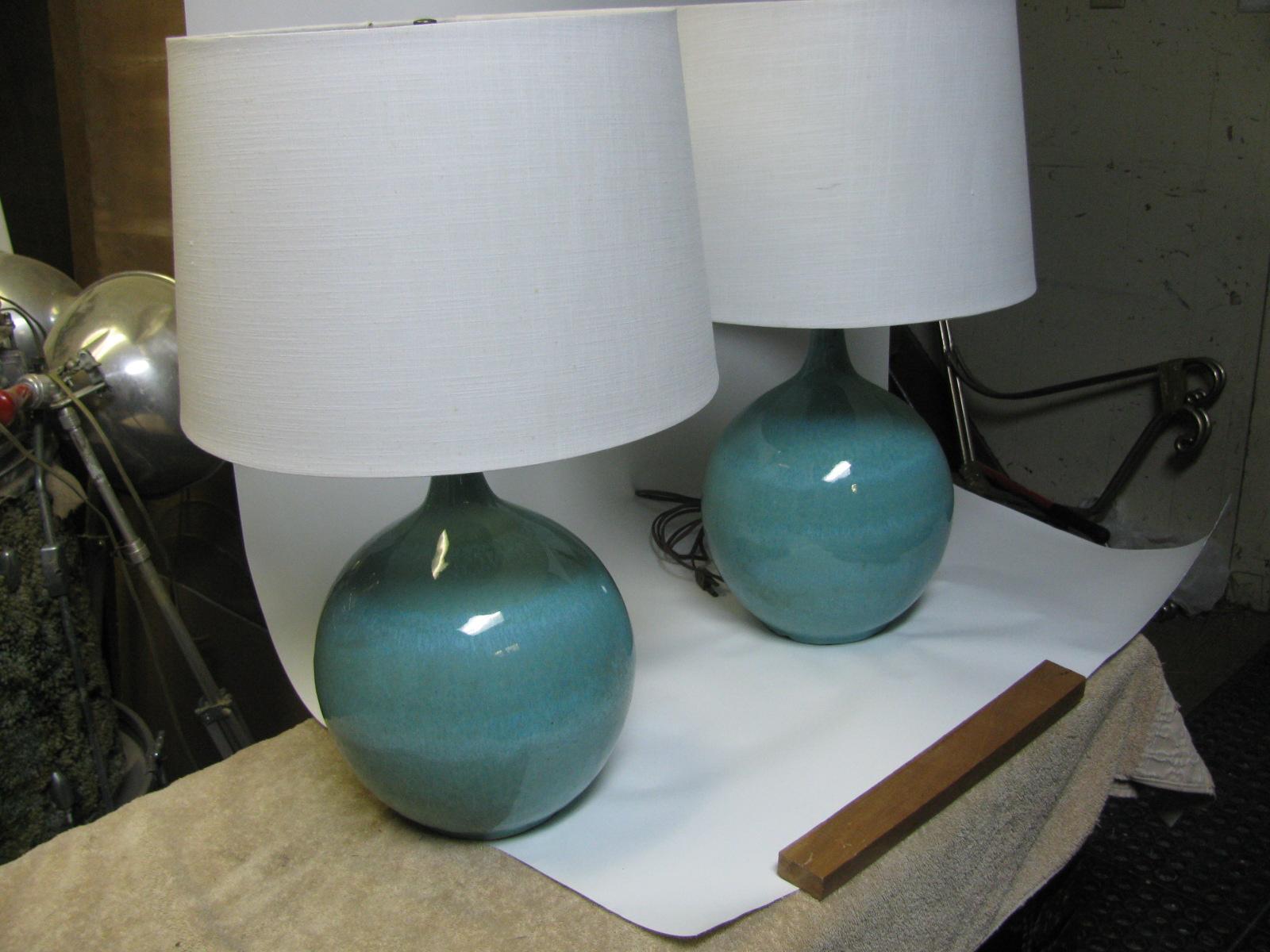 Glazed Pair of Mid Century Modern Round Drip Glaze Pottery Table Lamps