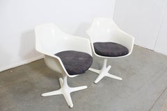 Pair of Mid-Century Modern Saarinen Style Burke Tulip Swivel Dining Chairs