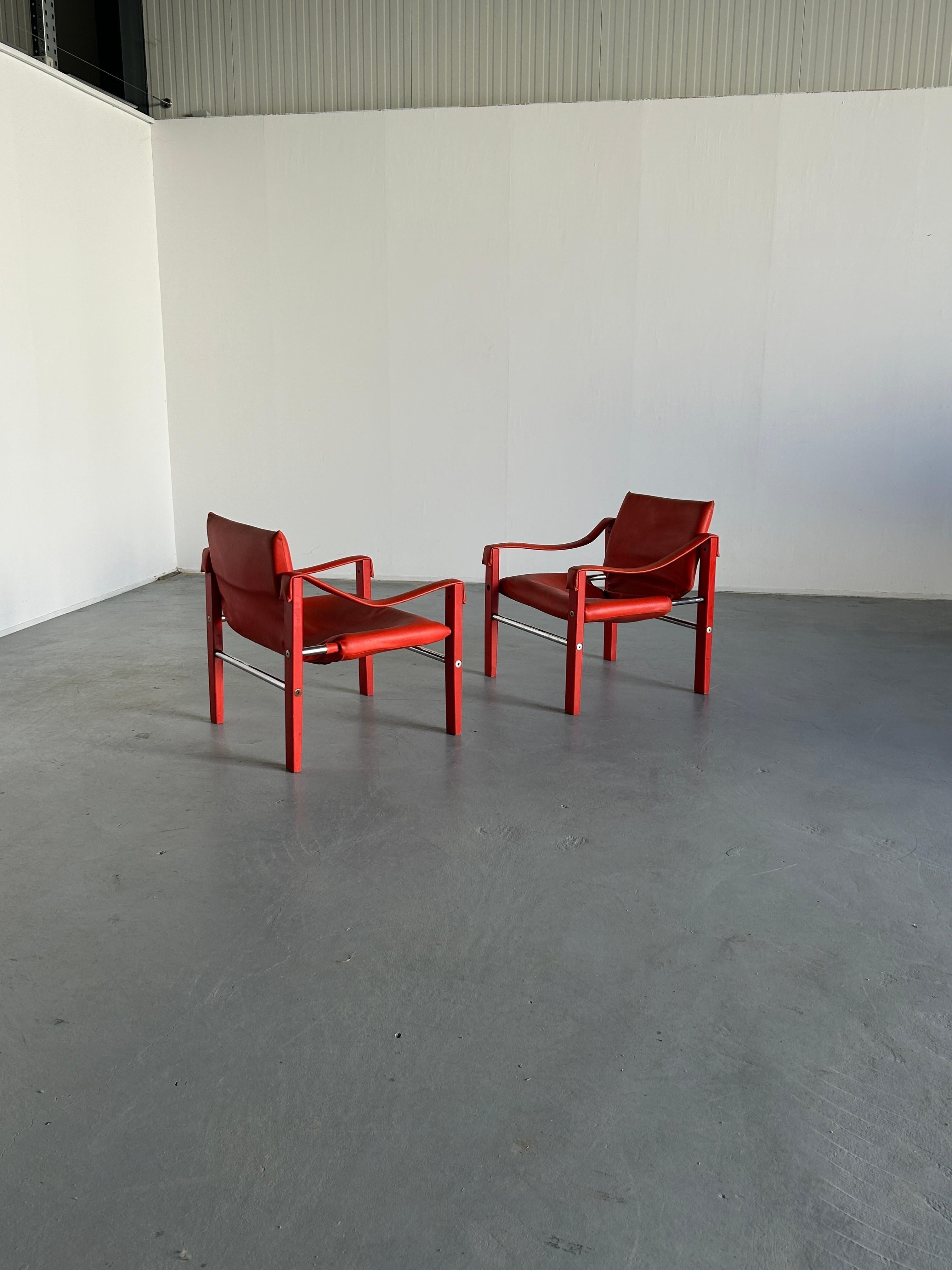 Ein Paar moderne Safari-Sessel aus der Mitte des Jahrhunderts von Maurice Burke für Arkana, 1960er Jahre (Moderne der Mitte des Jahrhunderts)