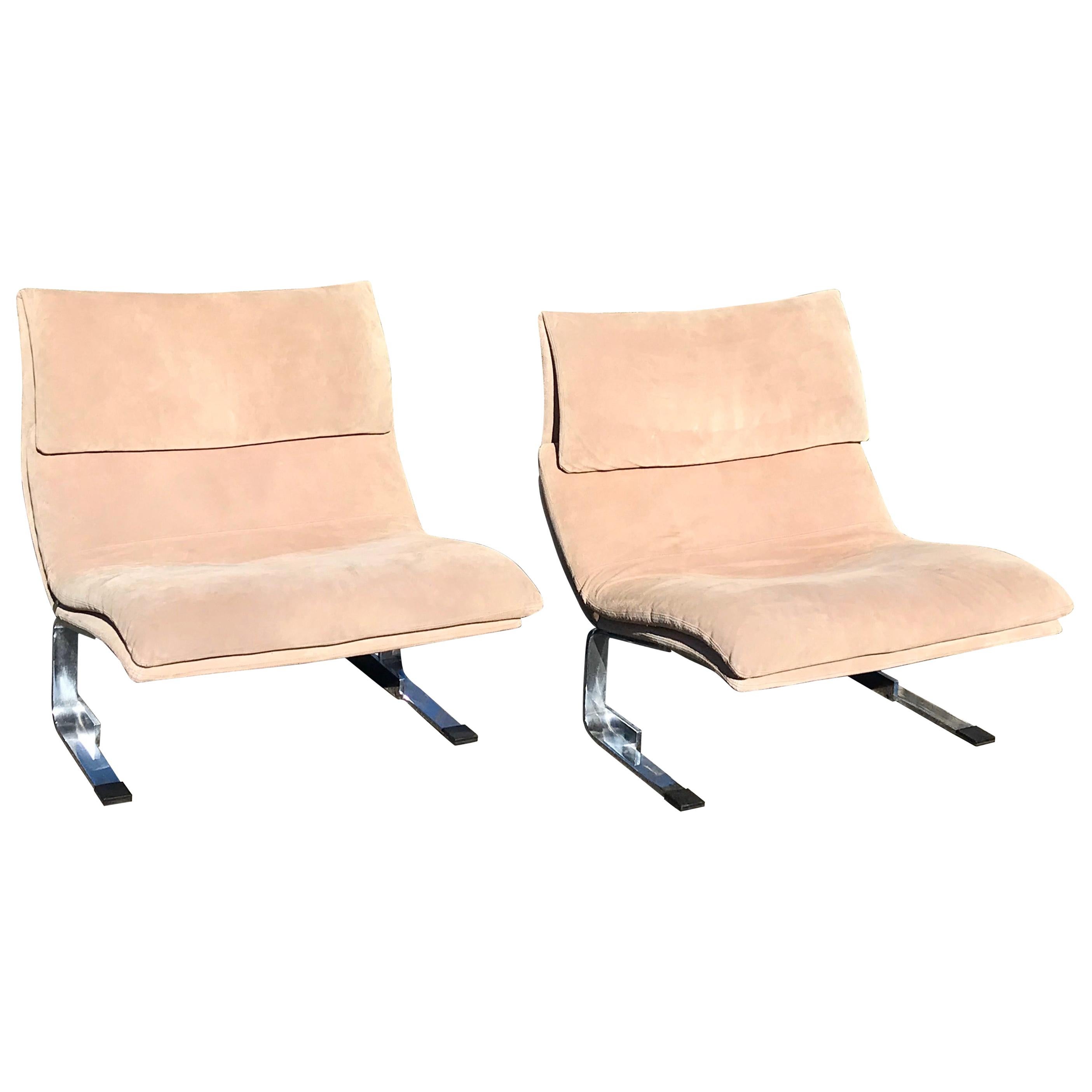Pair of Mid-Century Modern Saporiti Suede "Onda" Lounge Chairs, Italy, 1970s