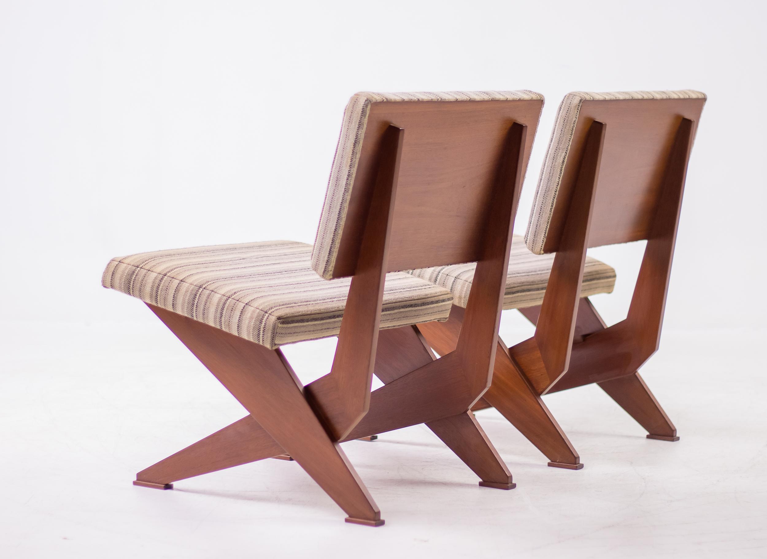 Pair of Mid-Century Modern Scissor Chairs For Sale 6