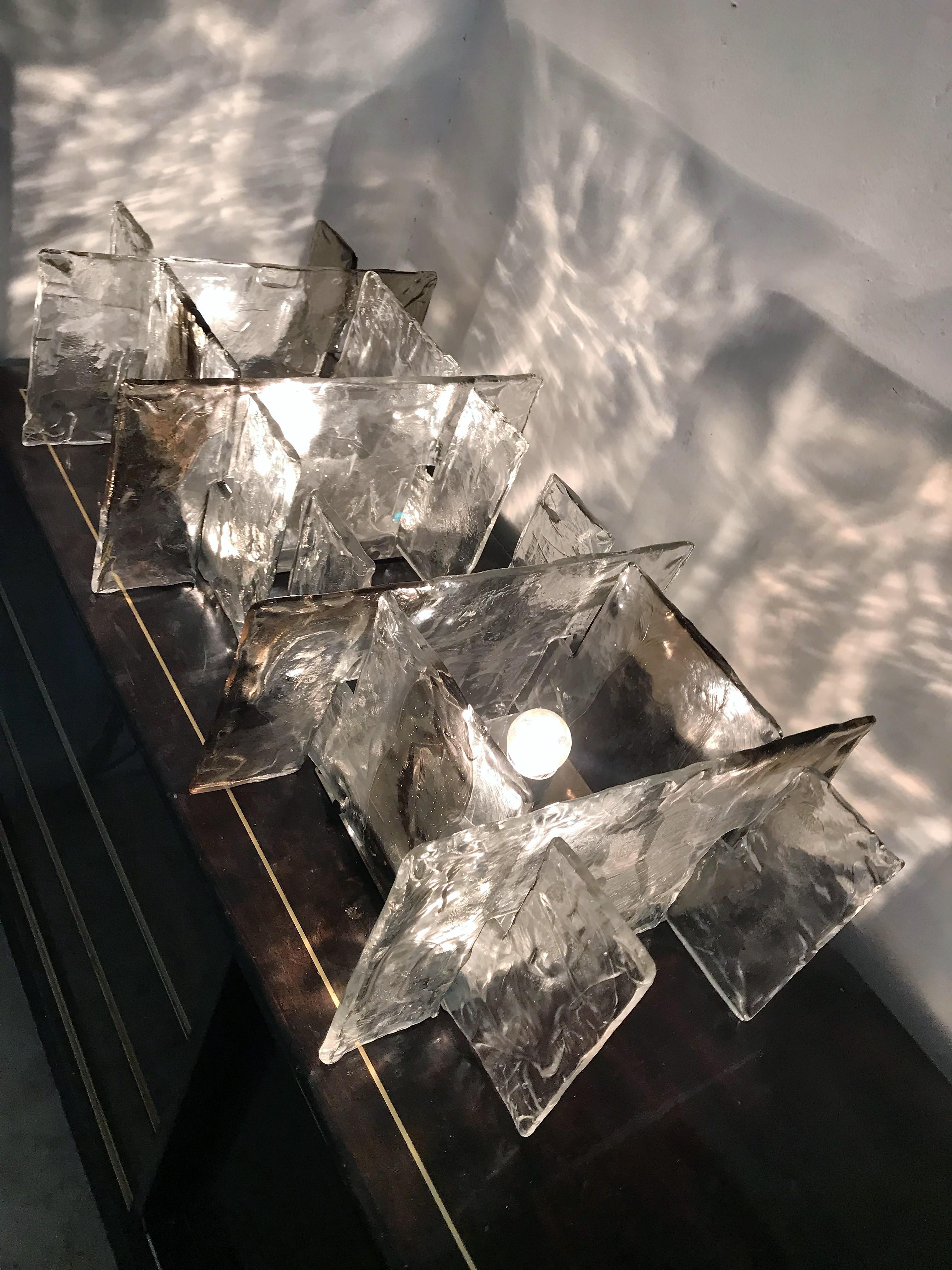 Pareja de apliques modernos de mediados de siglo de Carlo Nason para Mazzega en cristal de Murano Hecho a mano