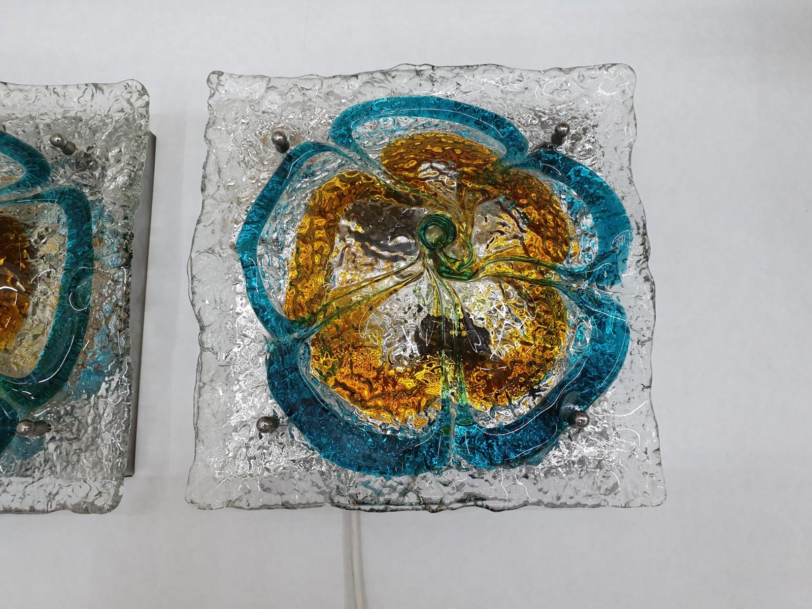 Pair of Mid-Century Modern Sconces in Murano Glass by Carlo Nason for Mazzega For Sale 4