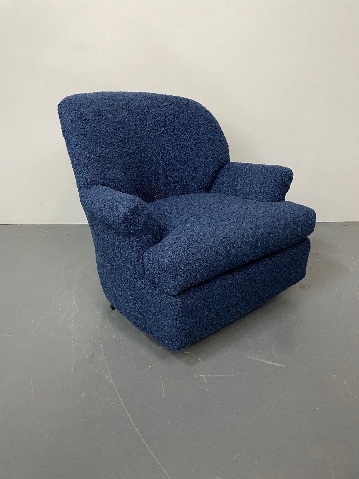 Américain Paire de chaises longues et de fauteuils à bras pivotants en cuir synthétique, datant du milieu du siècle dernier en vente