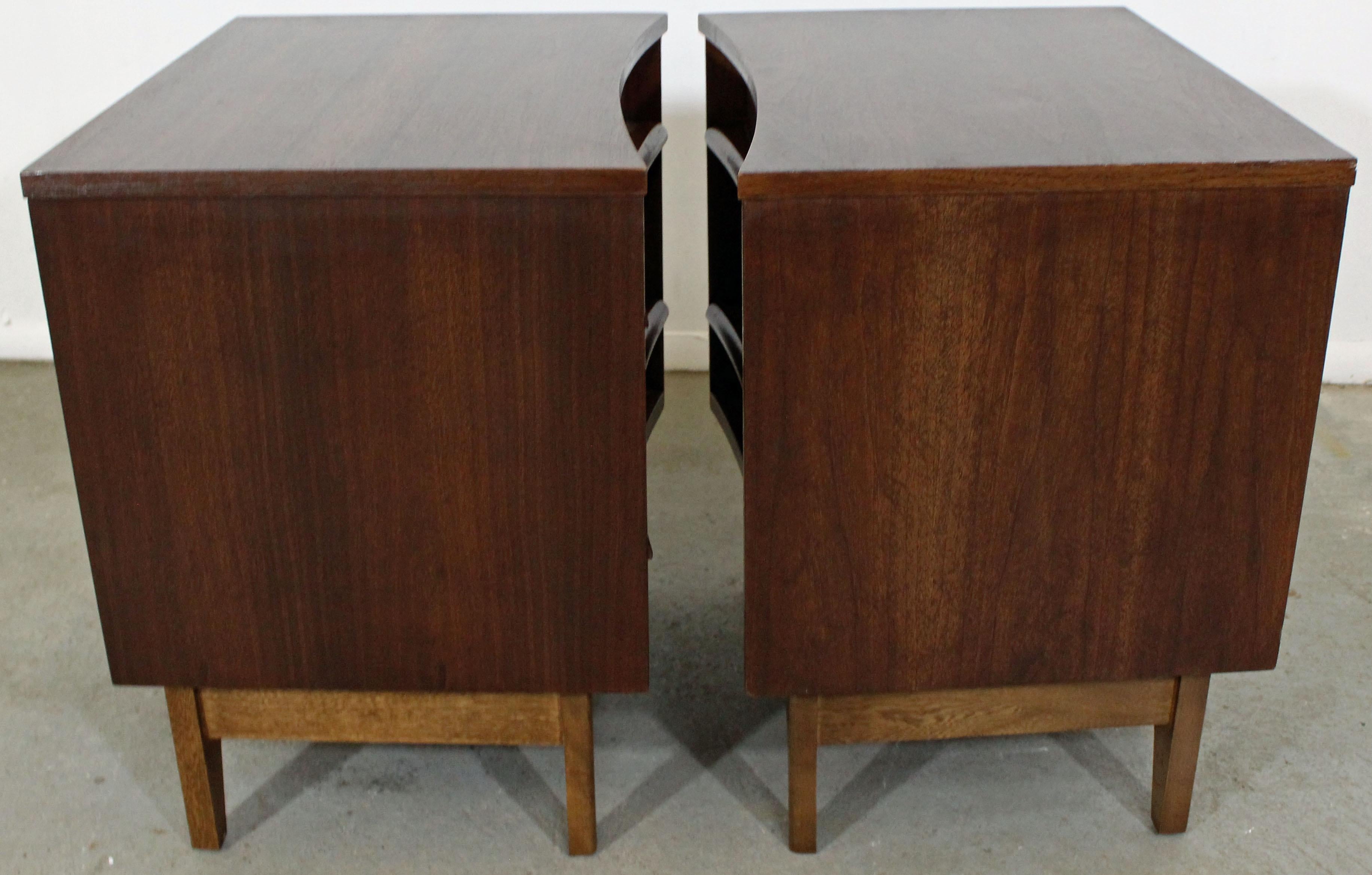 Pair of Mid-Century Modern Sculpted Concave Walnut Nightstands 1