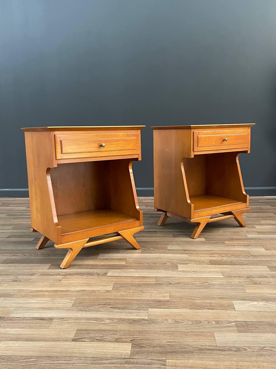  Original Vintage Condition

Designer: Kling Furniture
Manufacturer: Kling Furniture