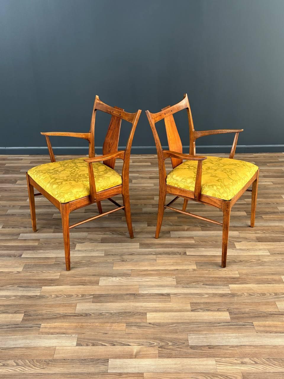 Pair of Mid-Century Modern Sculpted Walnut Arm Chairs In Good Condition For Sale In Los Angeles, CA