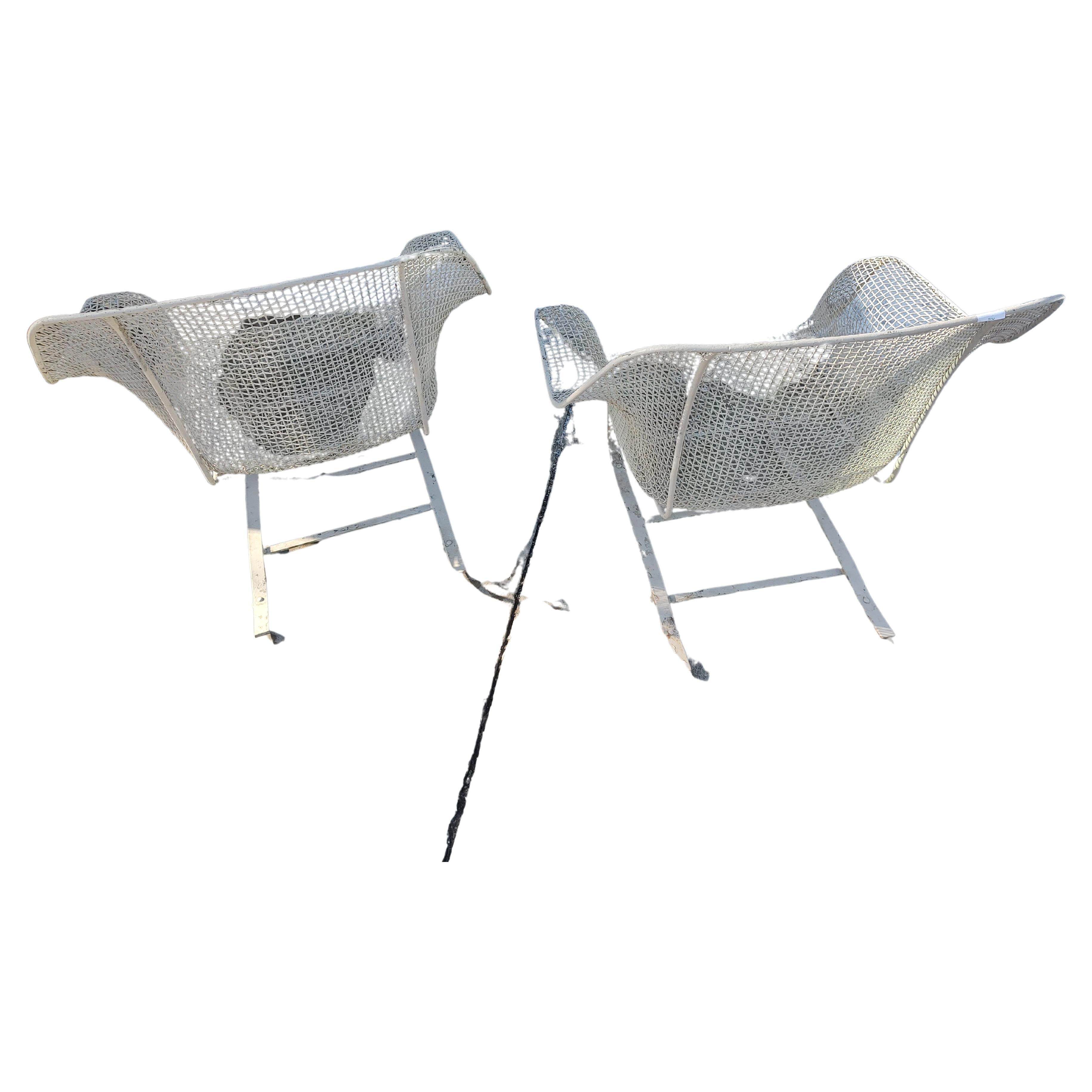 Ein Paar moderne Sculptura-Spring-Loungesessel aus der Mitte des Jahrhunderts von Russell Woodard (Moderne der Mitte des Jahrhunderts) im Angebot