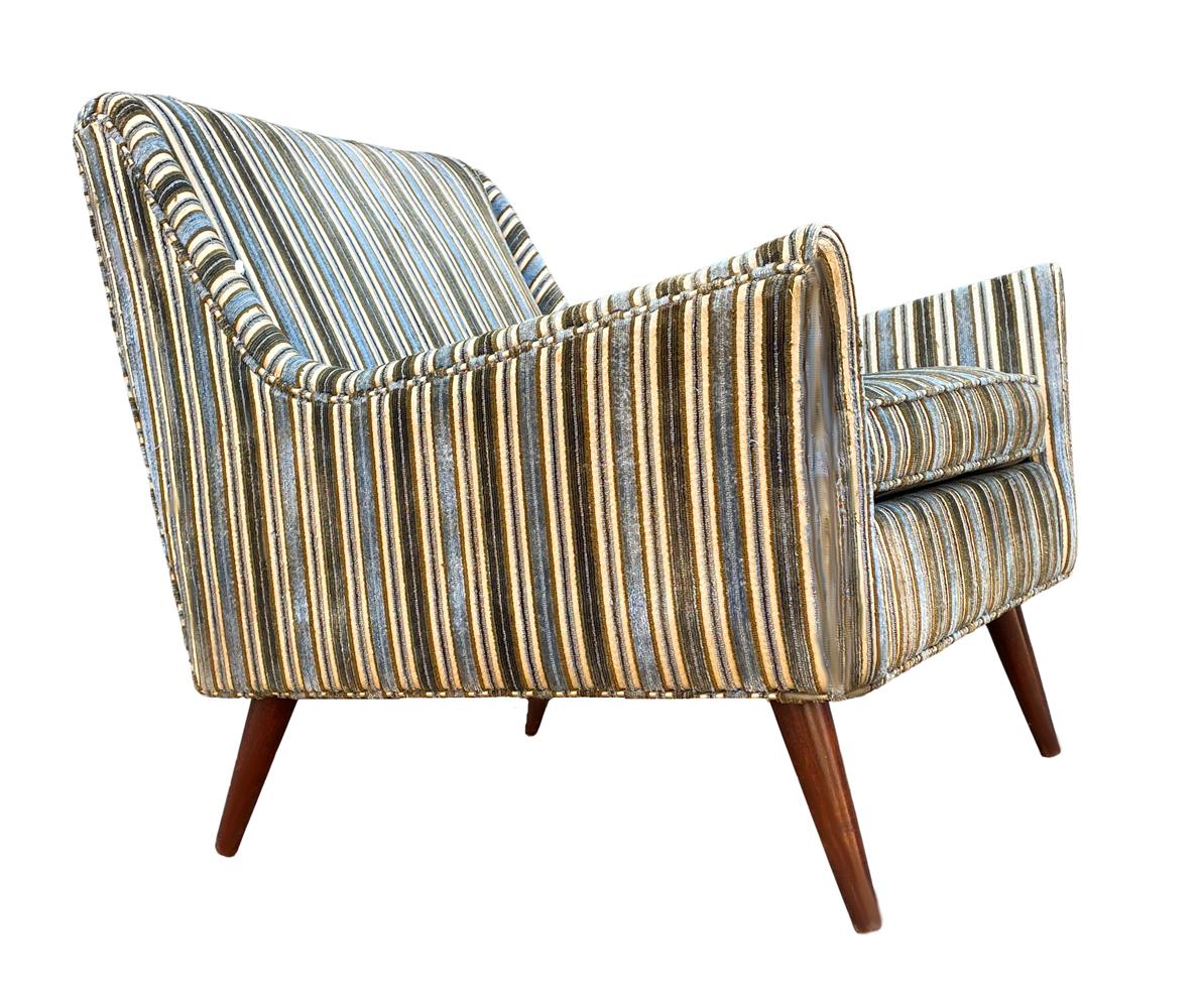 Pair of Mid-Century Modern Sculptural Lounge Chairs in the the of Harvey Probber For Sale 1